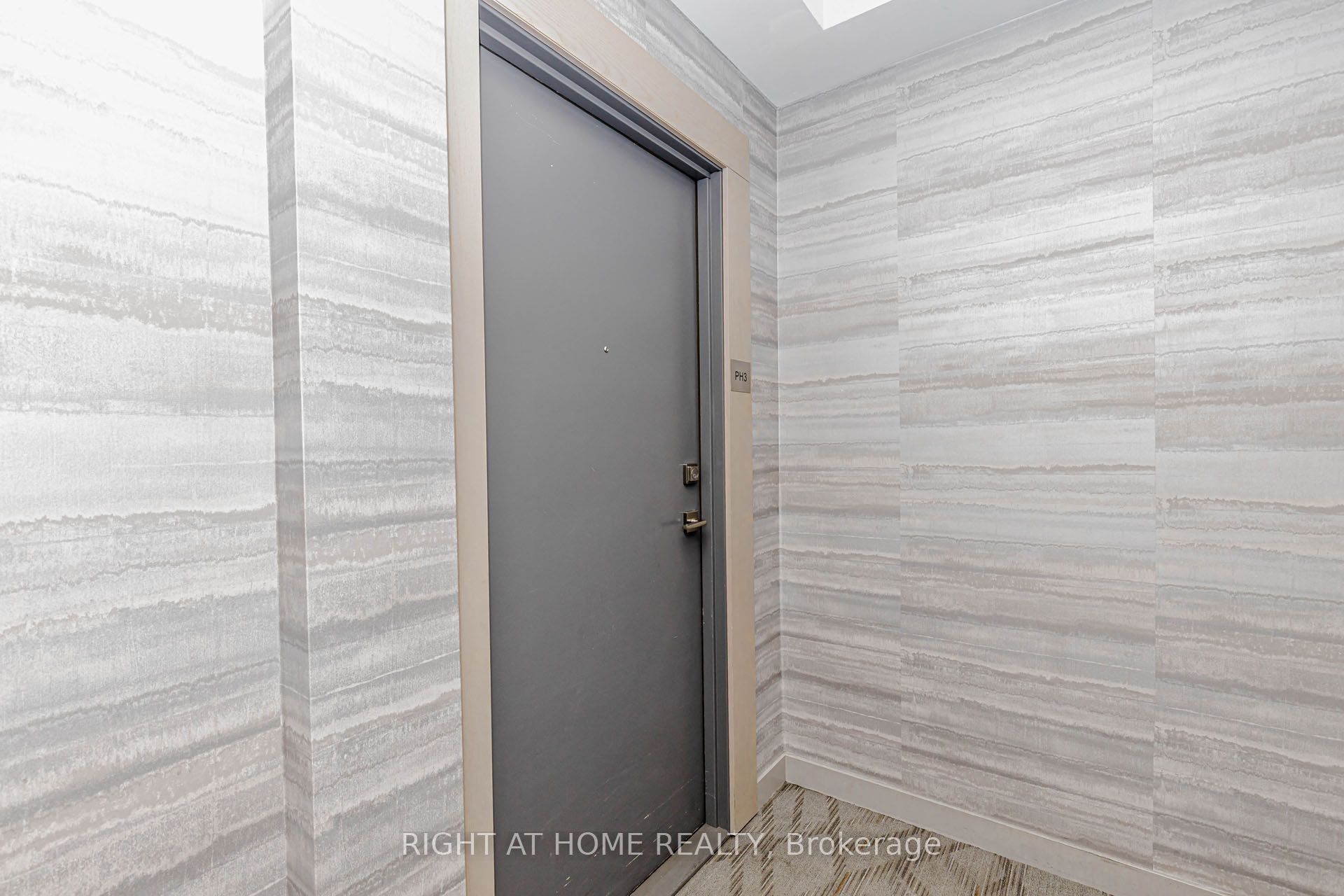 4633 Glen Erin Drive W PH03, Mississauga, ON L5M 0Z7 photo 5
