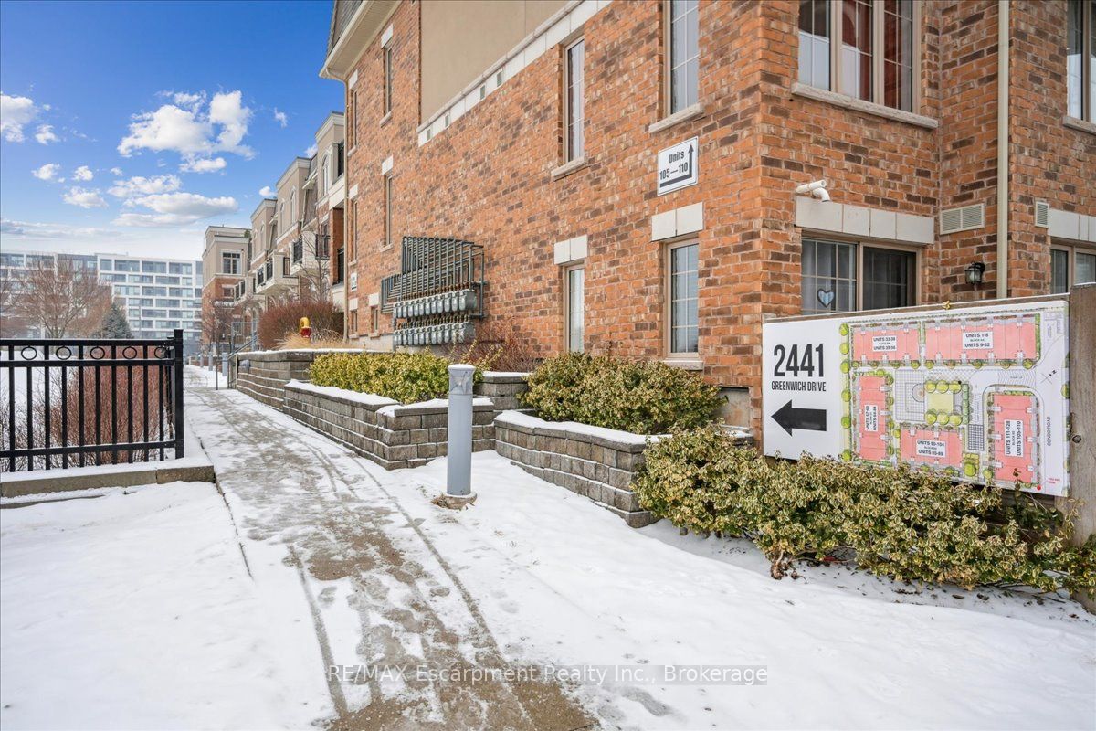 2441 Greenwich Drive 64, Oakville, ON L6M 0S3 photo 3