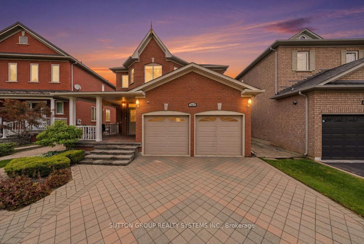 1382 Avon Drive, Mississauga, ON L5N 7Z3 photo 2