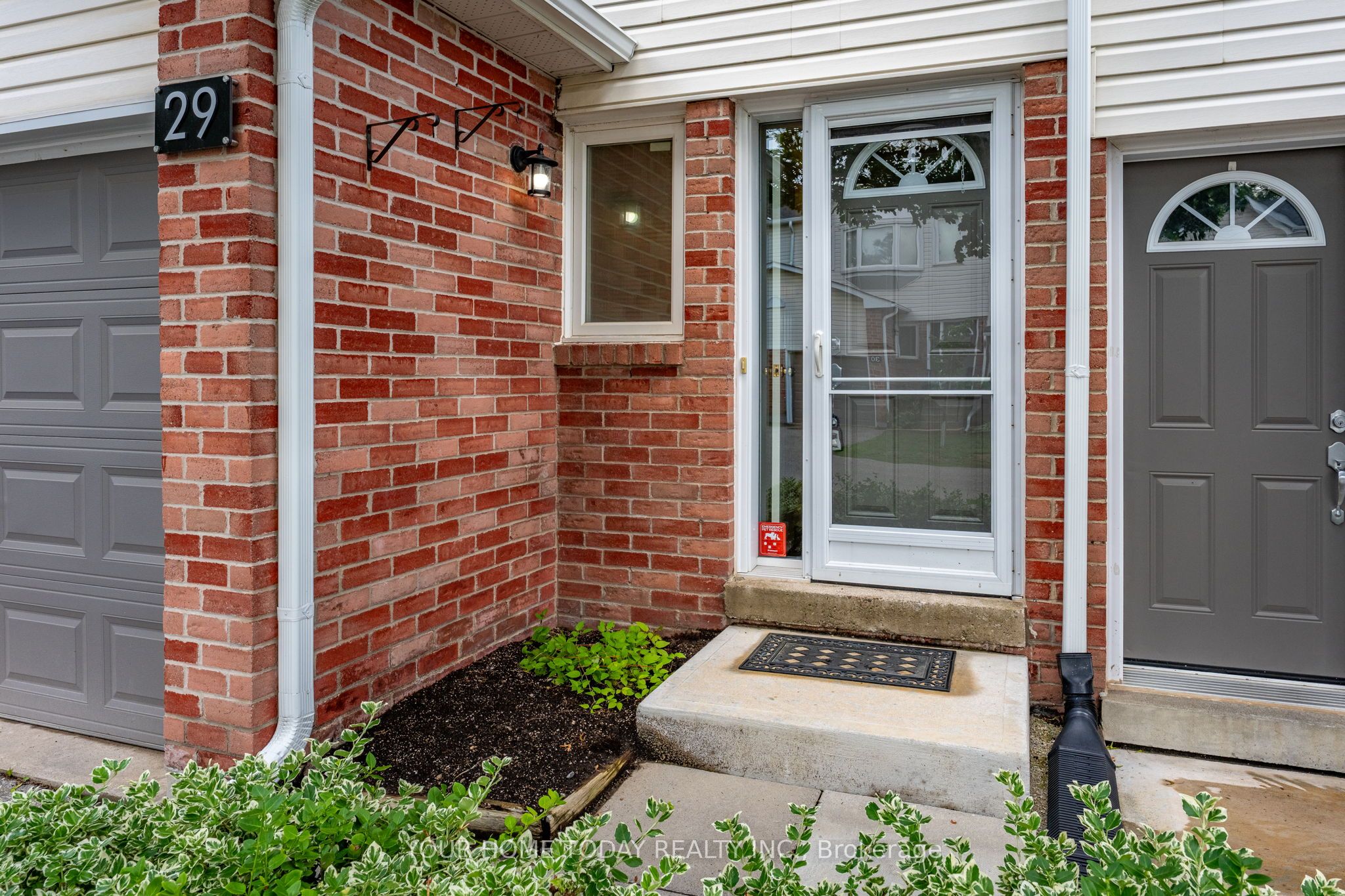 29 Corey Circle, Halton Hills, ON L7G 5L7 photo 3