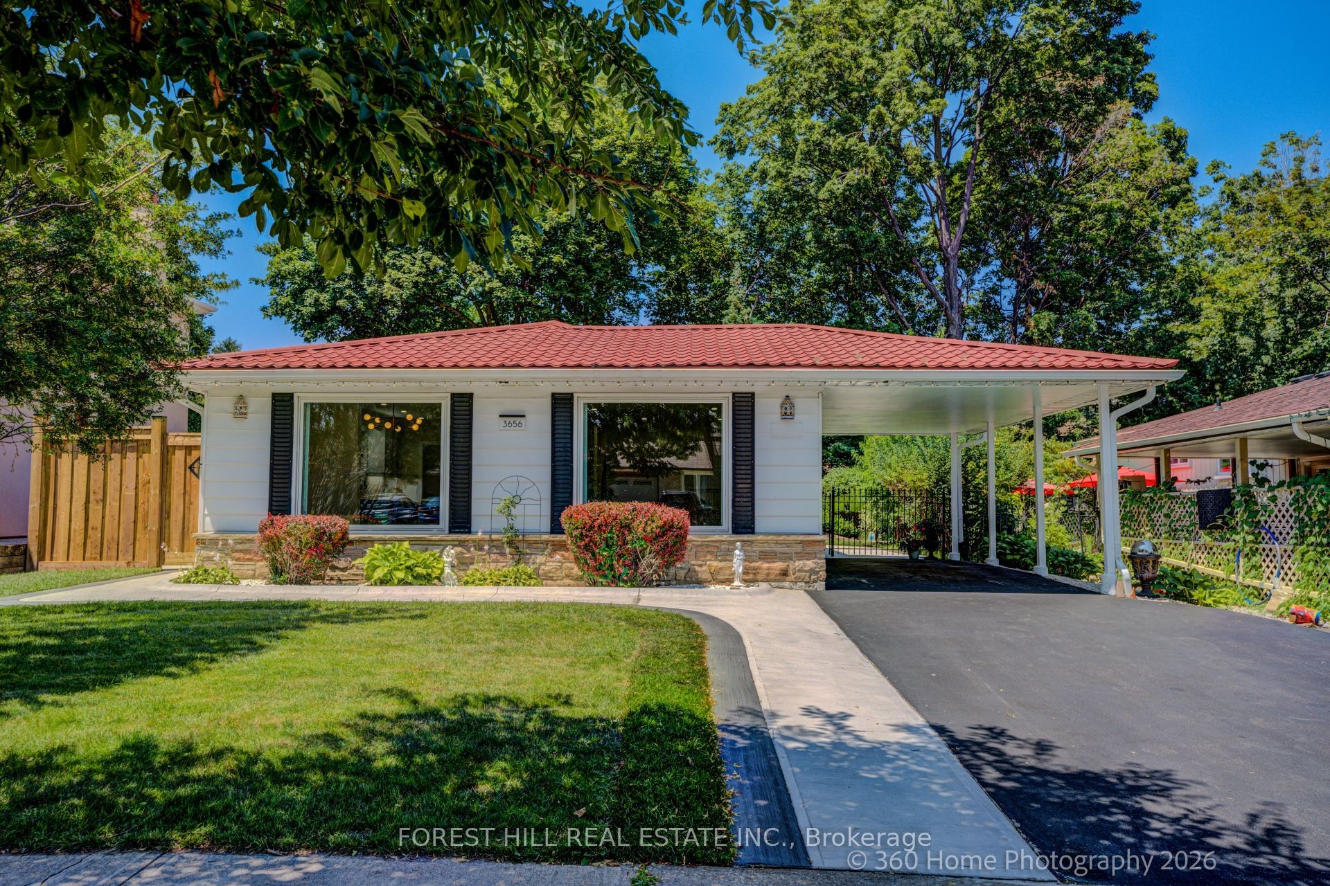 3656 Haven Glen, Mississauga, ON L4X 1X8 photo 2