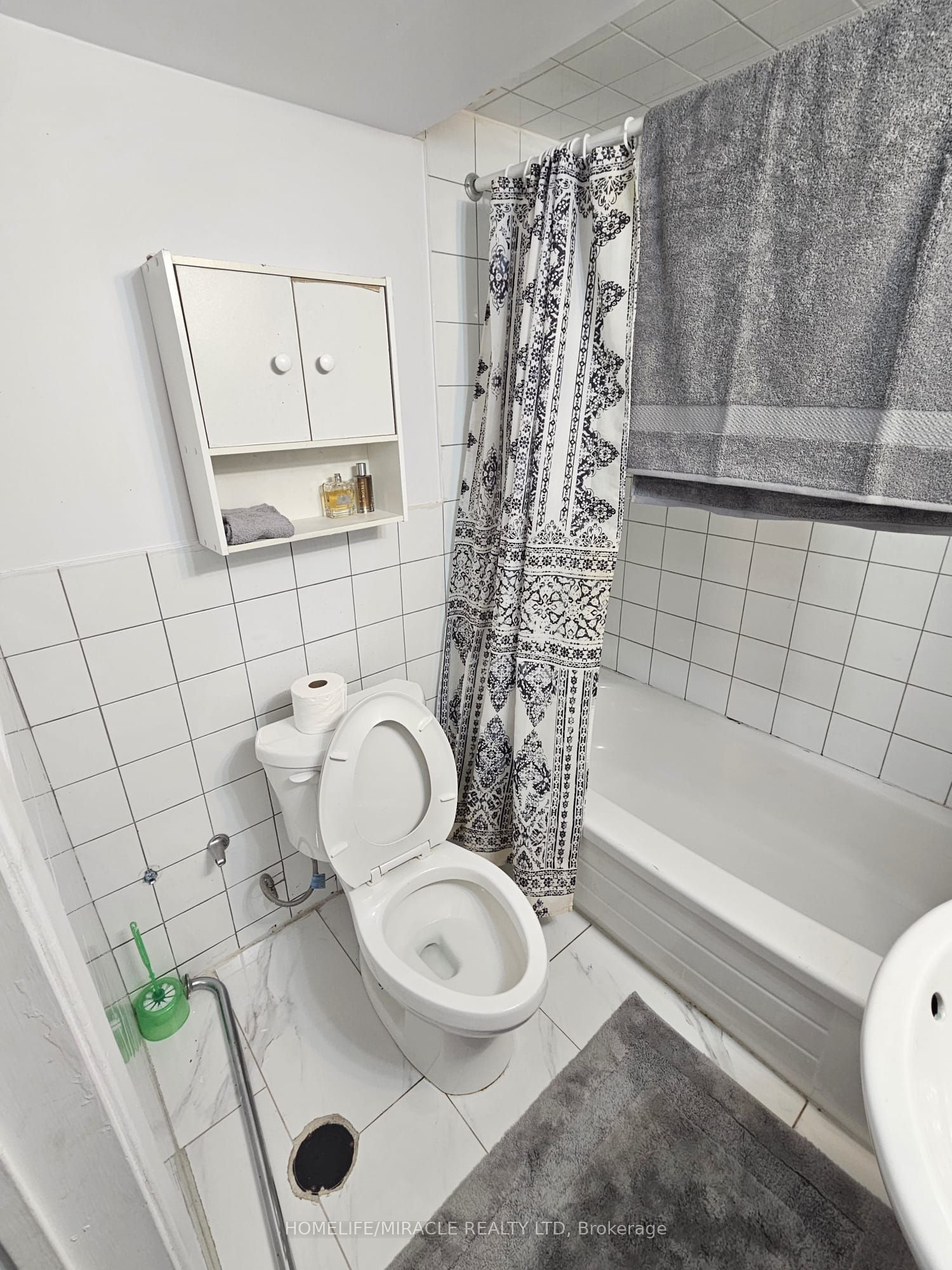 43 Blossom Avenue W, Brampton, ON L6X 2W2 photo 4