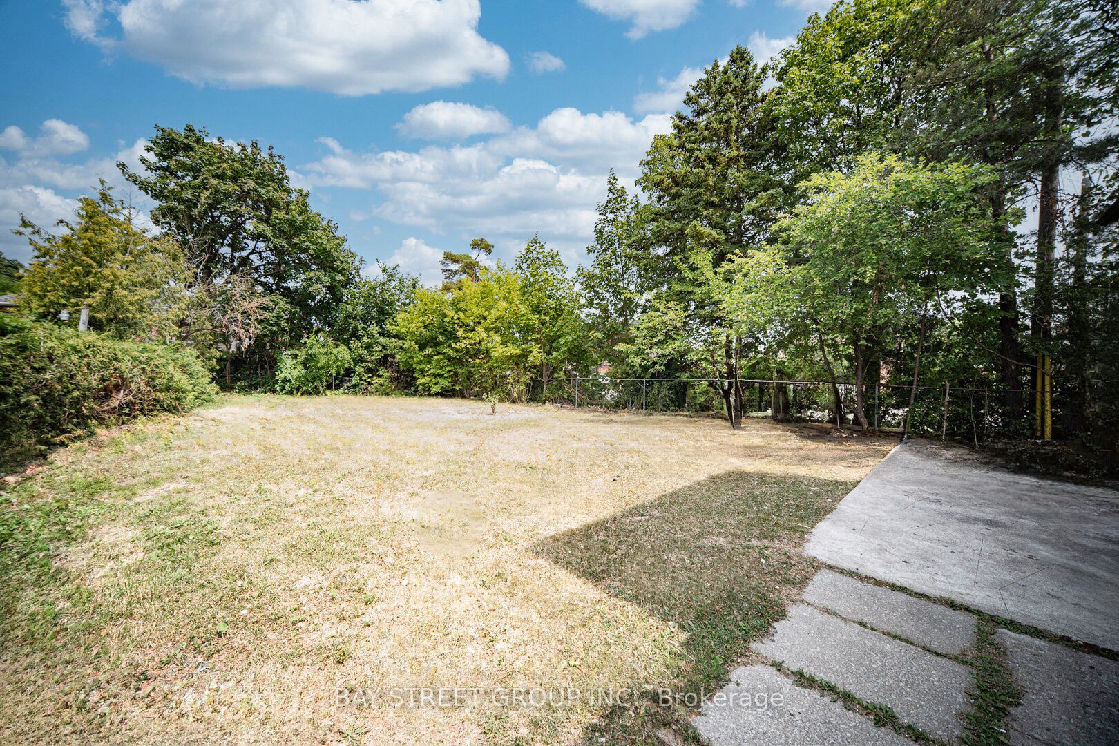 1 Datchet Road Basement, Toronto, ON M3M 1X4 photo 2