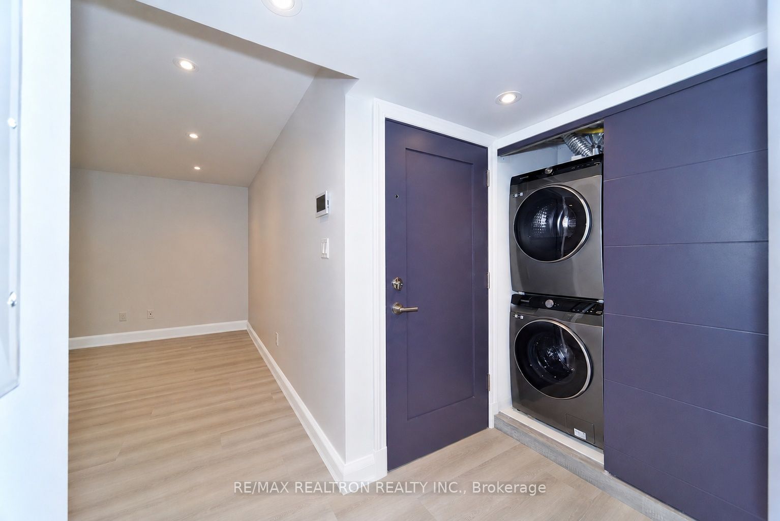 230 Boon Avenue 4, Toronto, ON M6E 3Z8 photo 5
