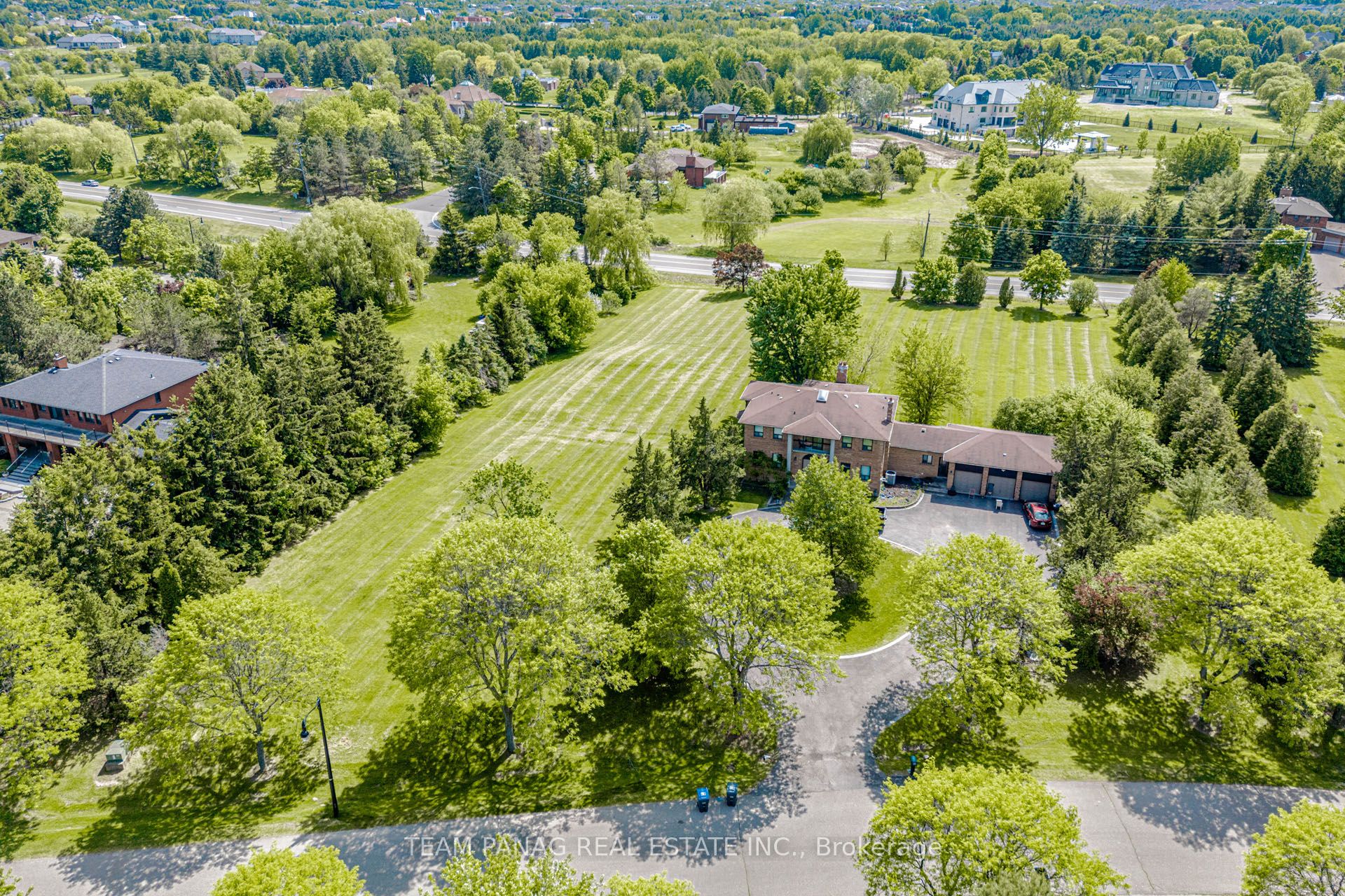 4 Forestbrook Court, Brampton, ON L6P 0P1 photo 3
