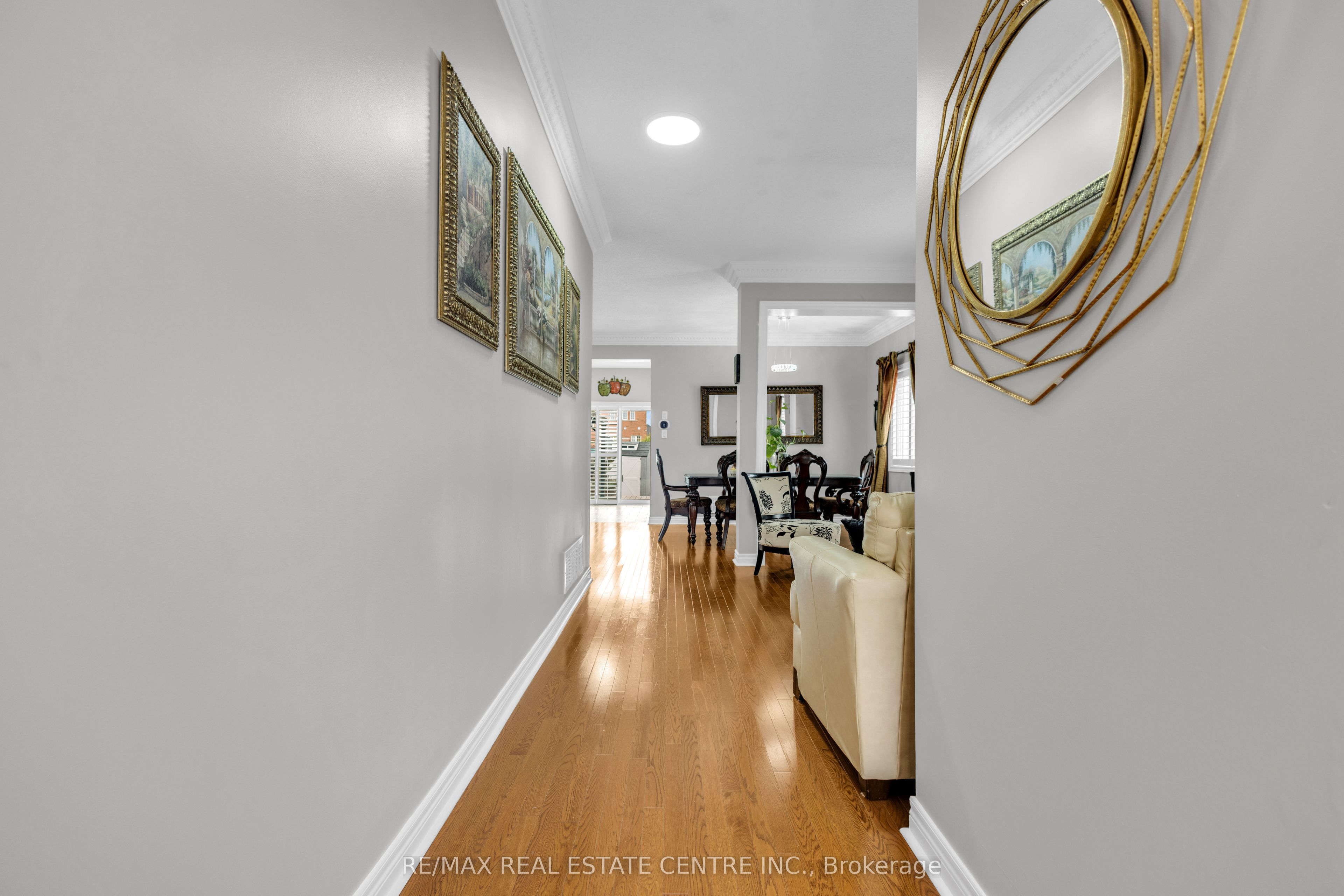 20 Sparhill Street, Brampton, ON L6R 0P1 photo 2
