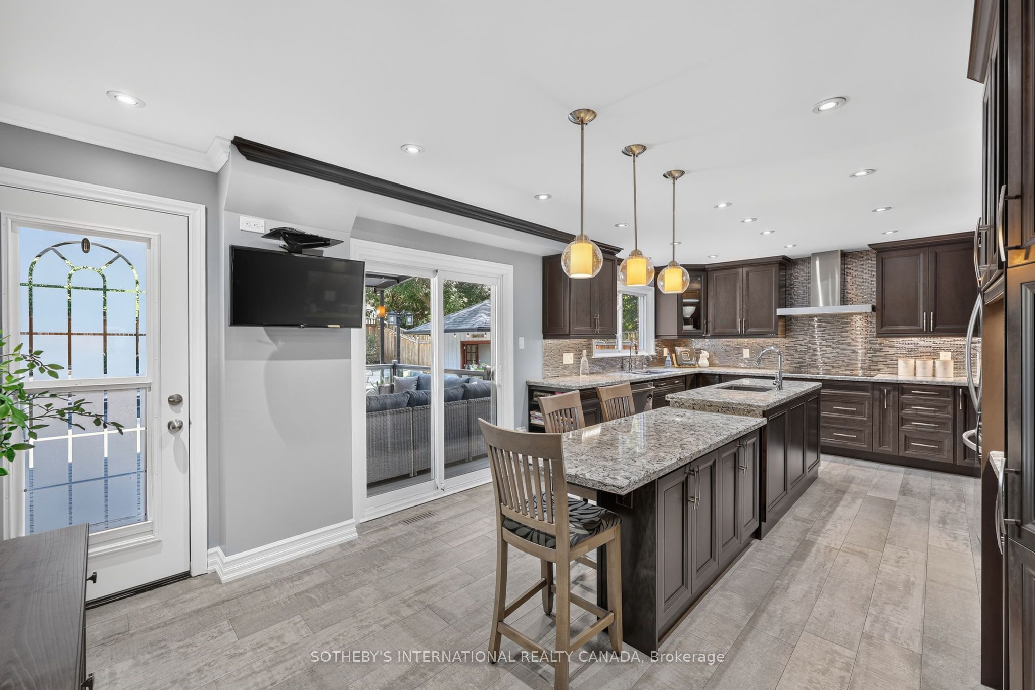 7 McKee Drive, Caledon, ON L7C 1G8 photo 3