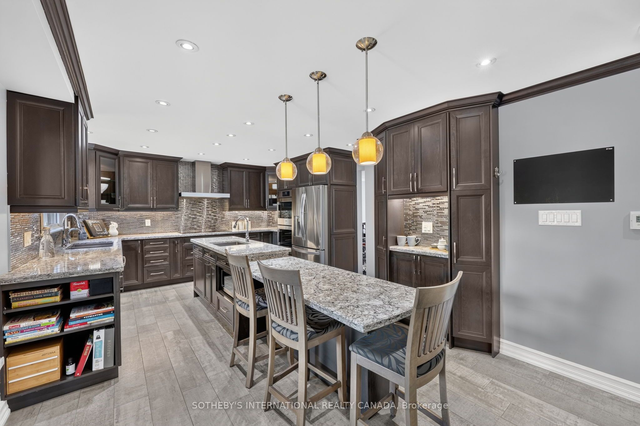 7 McKee Drive, Caledon, ON L7C 1G8 photo 4
