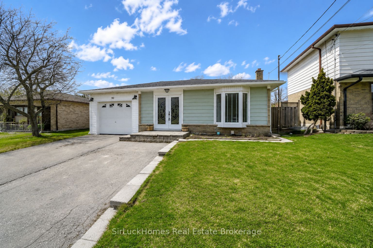 90 Mountainview Road S, Halton Hills, ON L7G 4K5
