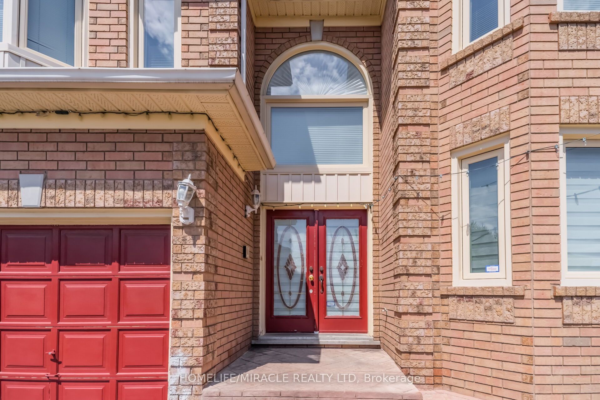 32 Gold Tree Street, Brampton, ON L6R 1T9 photo 2