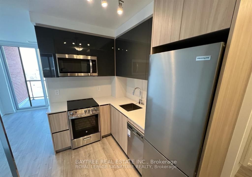 3100 Keele Street 1107, Toronto, ON M3M 0E1 photo 2