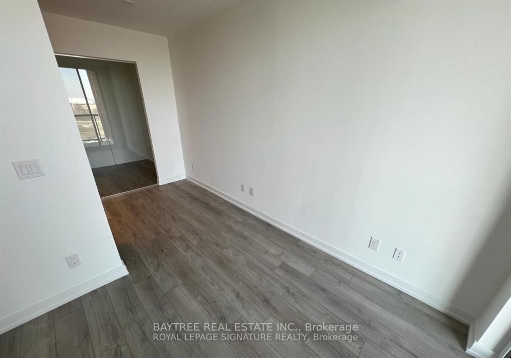 3100 Keele Street 1107, Toronto, ON M3M 0E1 photo 4