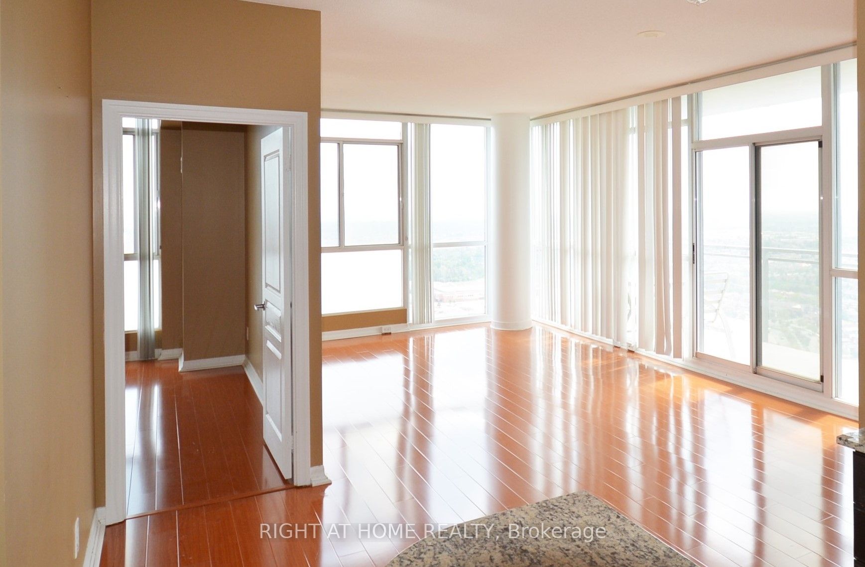 225 Webb Drive 3009, Mississauga, ON L5B 3Y5 photo 4
