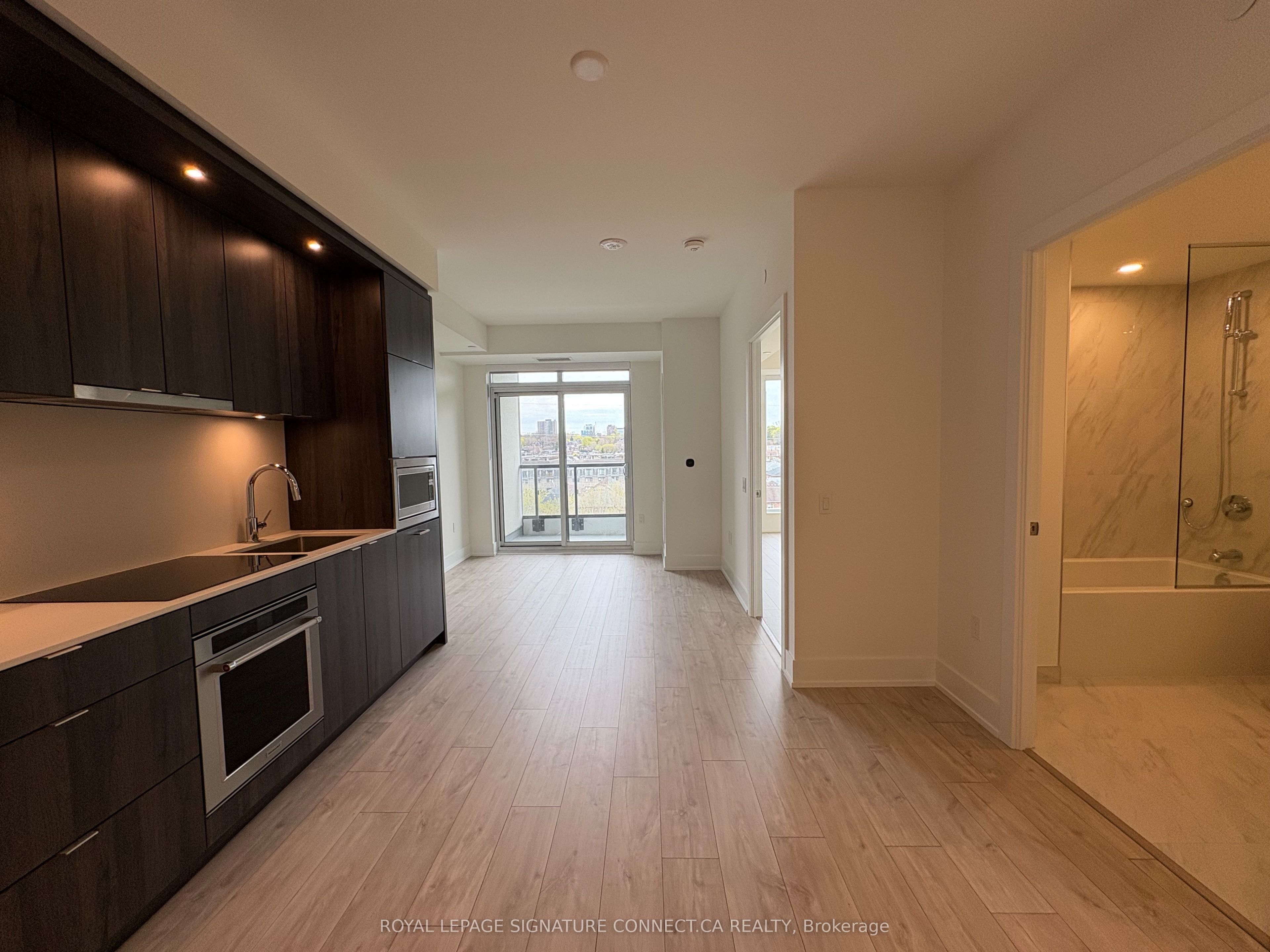 858 Dupont Street 608, Toronto, ON M6G 0C1