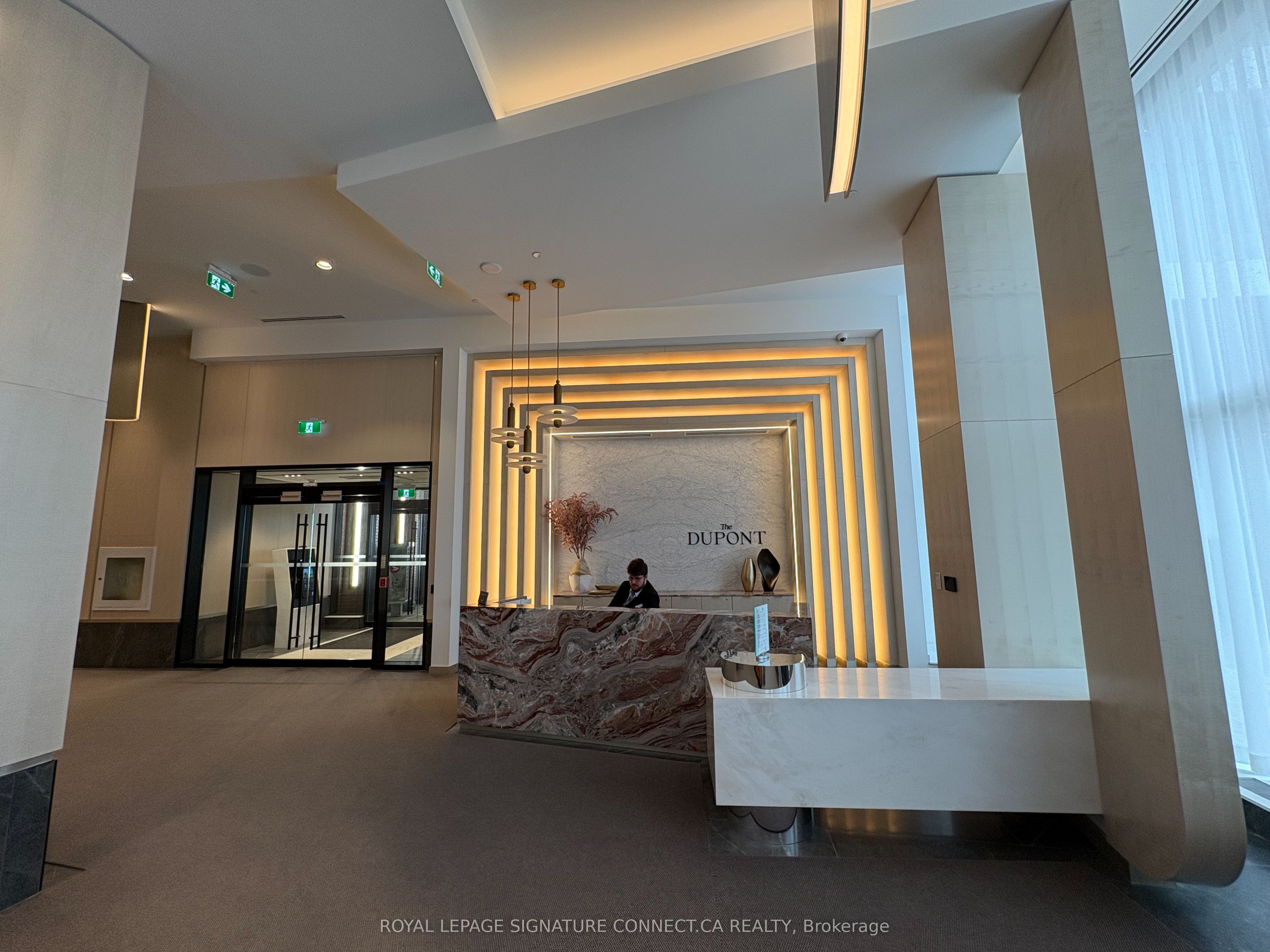 858 Dupont Street 608, Toronto, ON M6G 0C1 photo 4