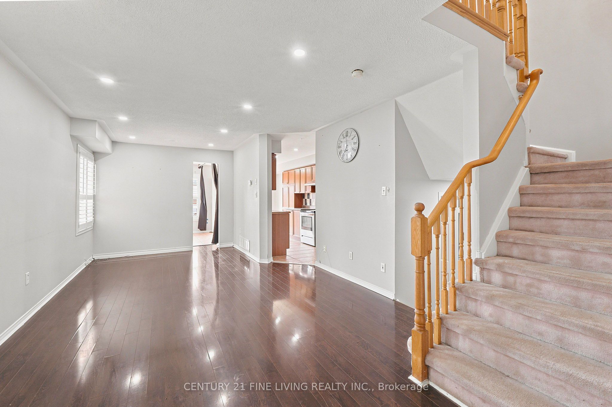 40 Hollowgrove Boulevard, Brampton, ON L6P 1B1 photo 3