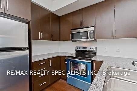 1 Hurontario Street 1506, Mississauga, ON L5G 0A3 photo 4