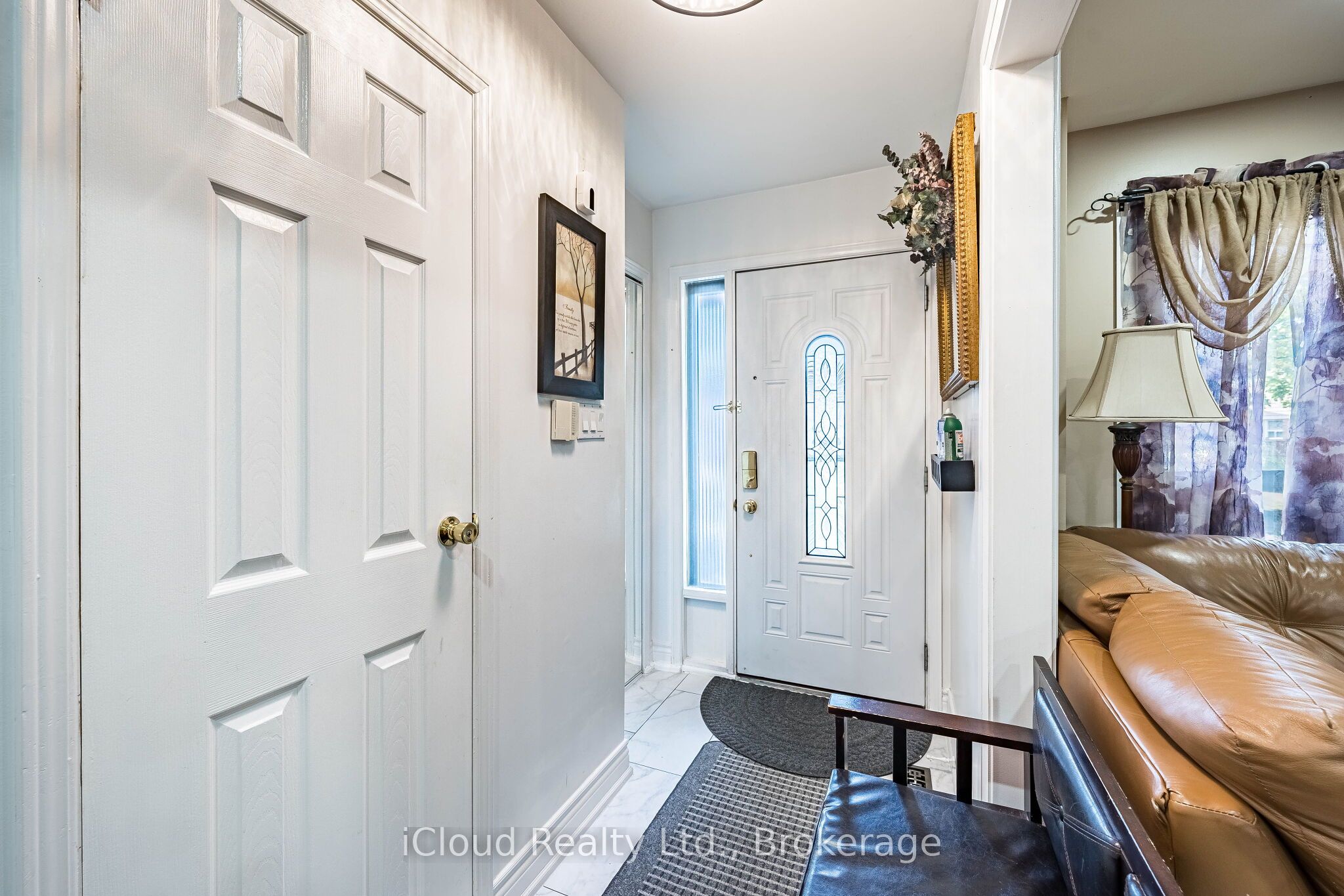 135 Autumn Glen Circle, Toronto, ON M9W 6B3 photo 4