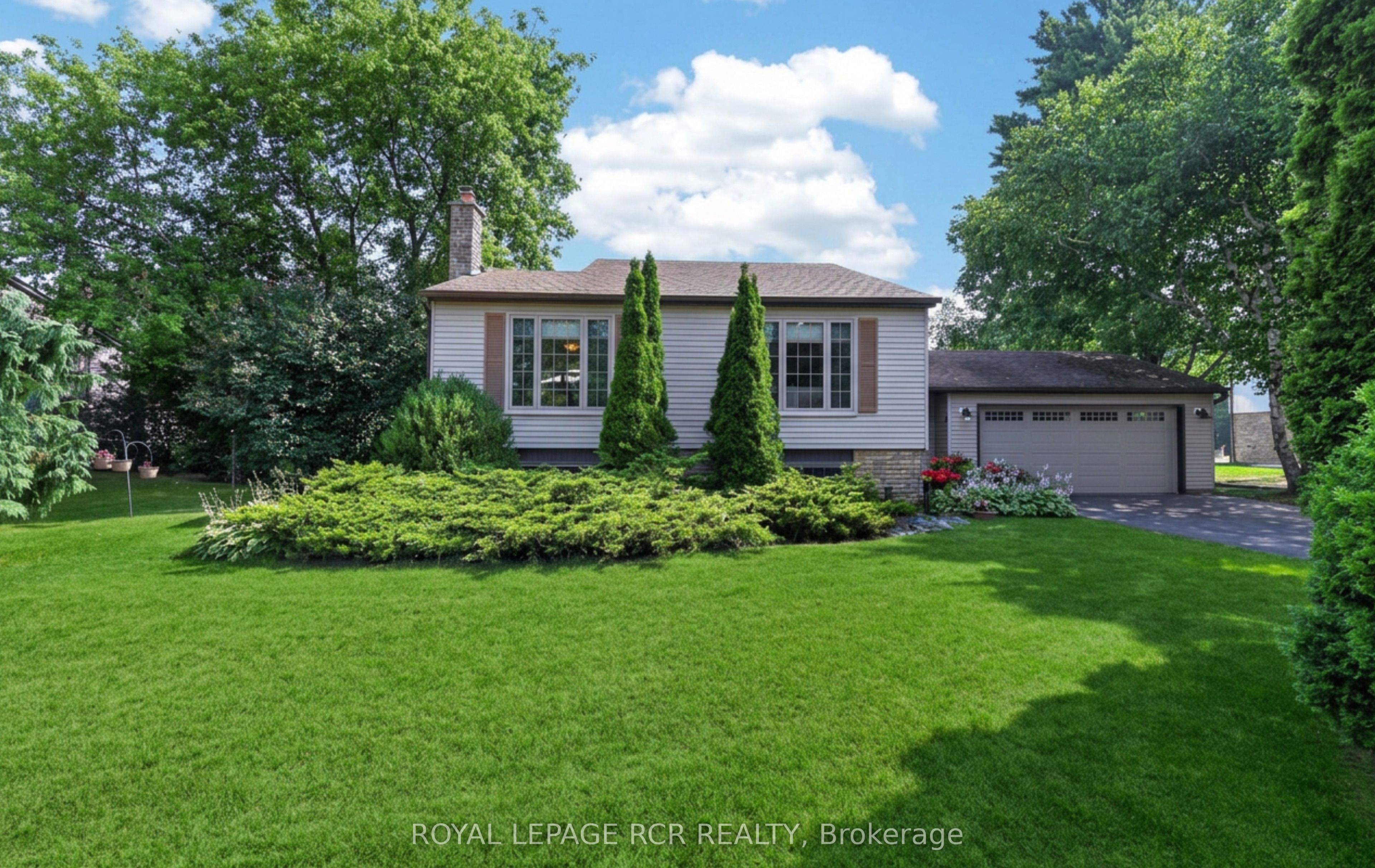 60 Holmes Drive, Caledon, ON L7K 0A7 photo 5