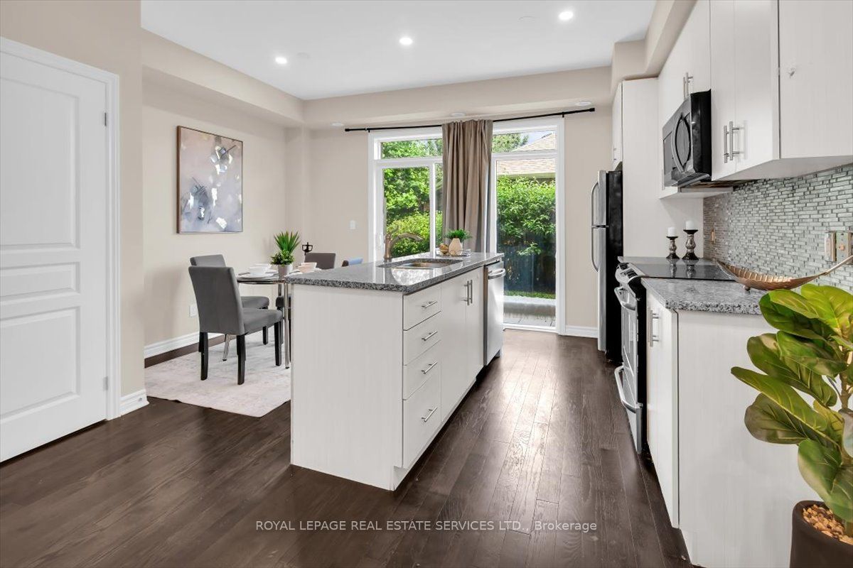 636 Evans Avenue 47, Toronto, ON M8W 0A8 photo 5