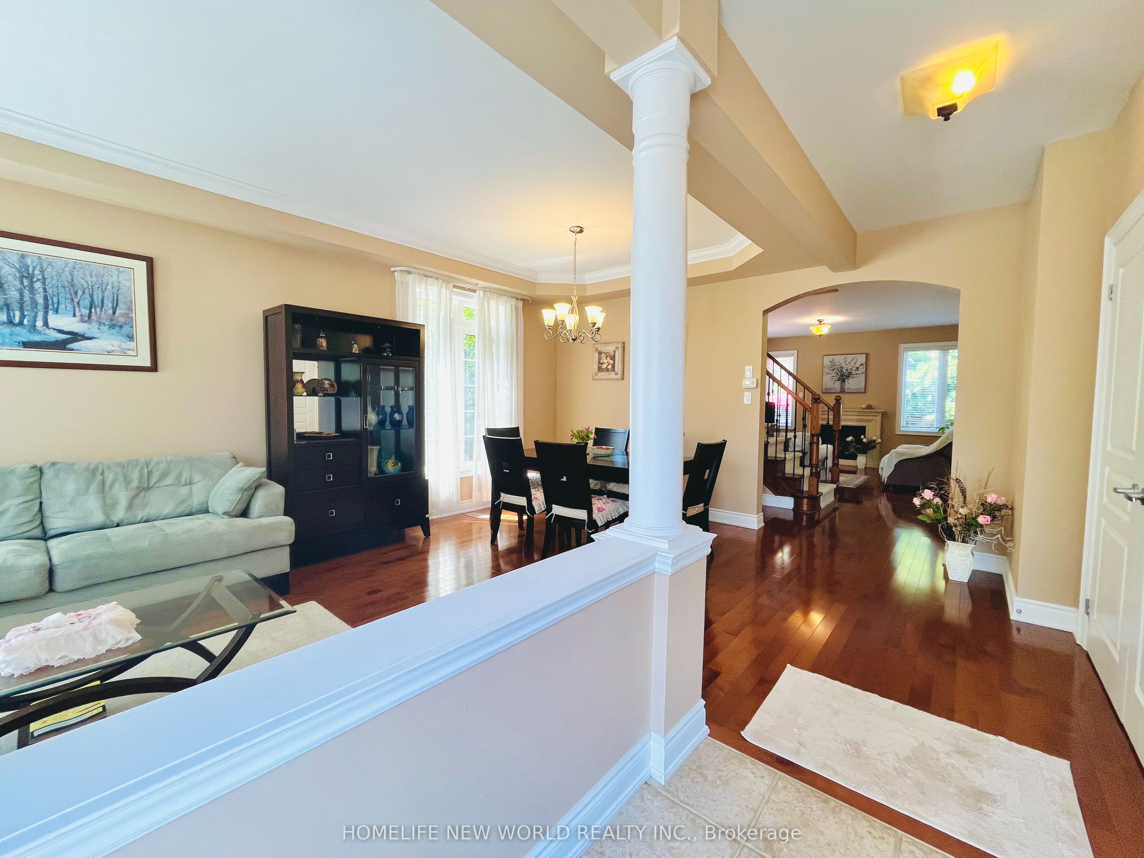 325 ADMIRAL Drive, Oakville, ON L6L 0C2 photo 3