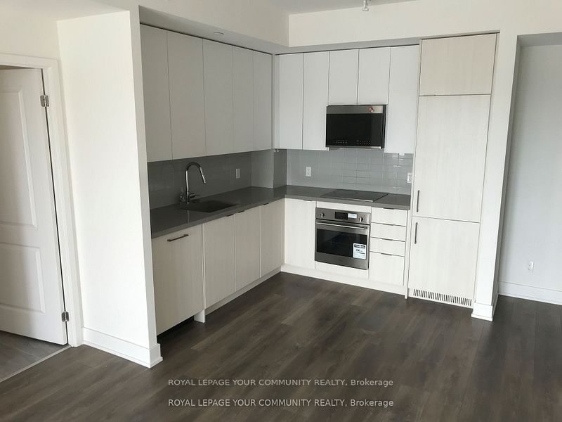 297 Oak Walk Drive 1010, Oakville, ON L6H 6Z3 photo 3