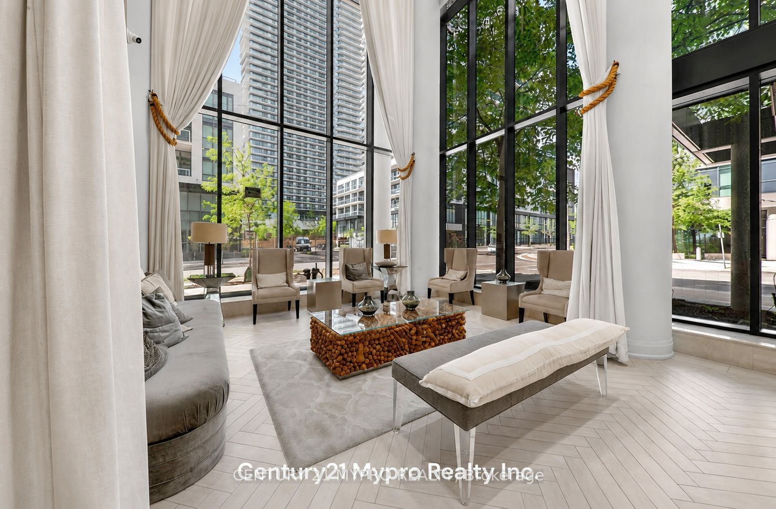 59 Annie Craig Drive 1008, Toronto, ON M8V 0C4 photo 2