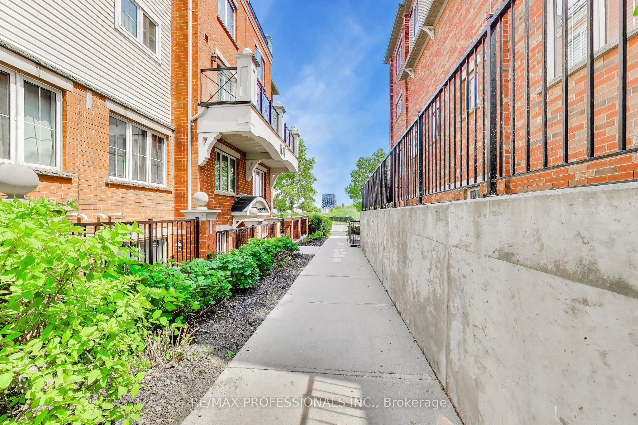 2460 Post Road 19, Oakville, ON L6H 0J2 photo 4