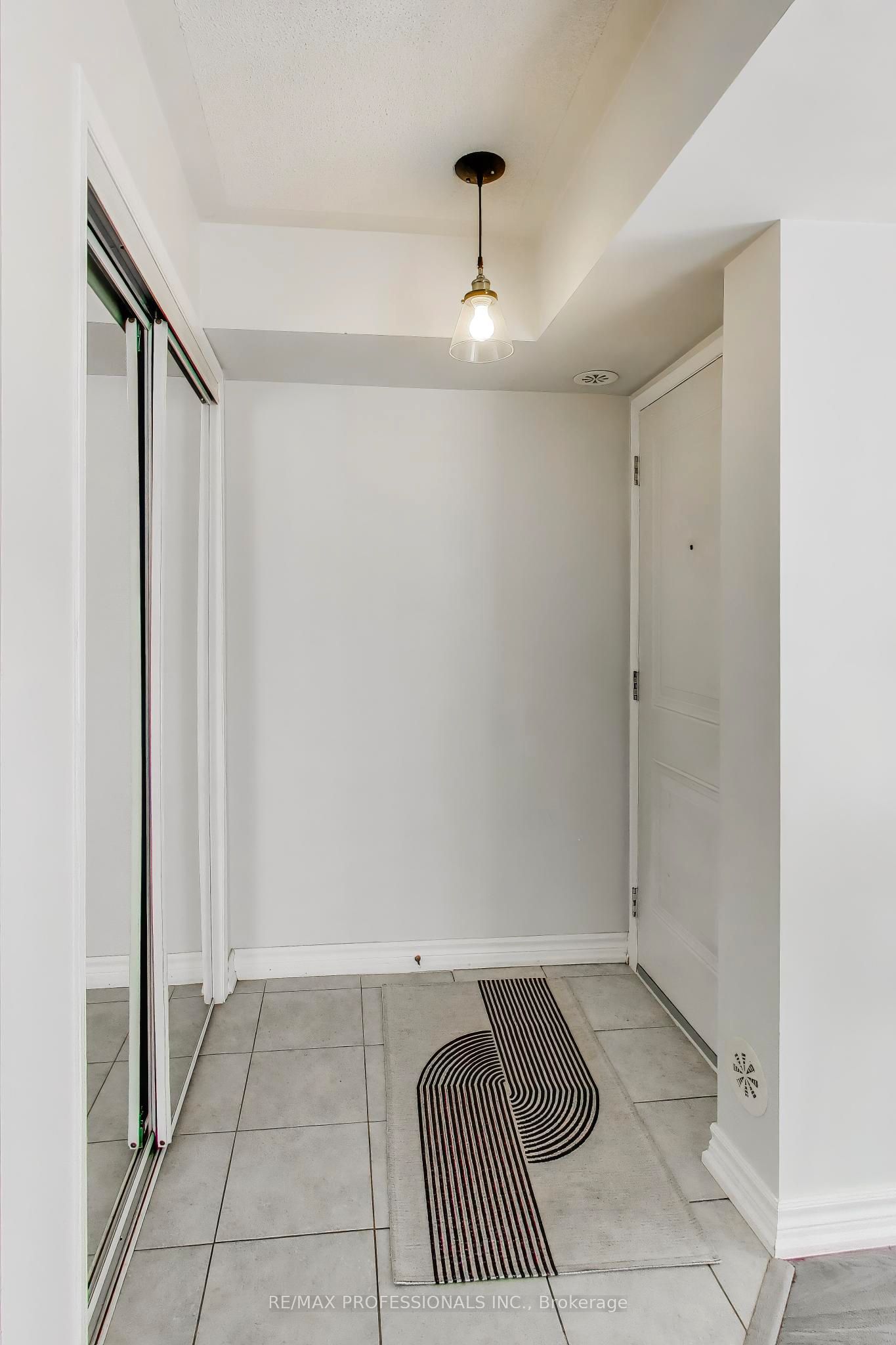 2460 Post Road 19, Oakville, ON L6H 0J2 photo 5