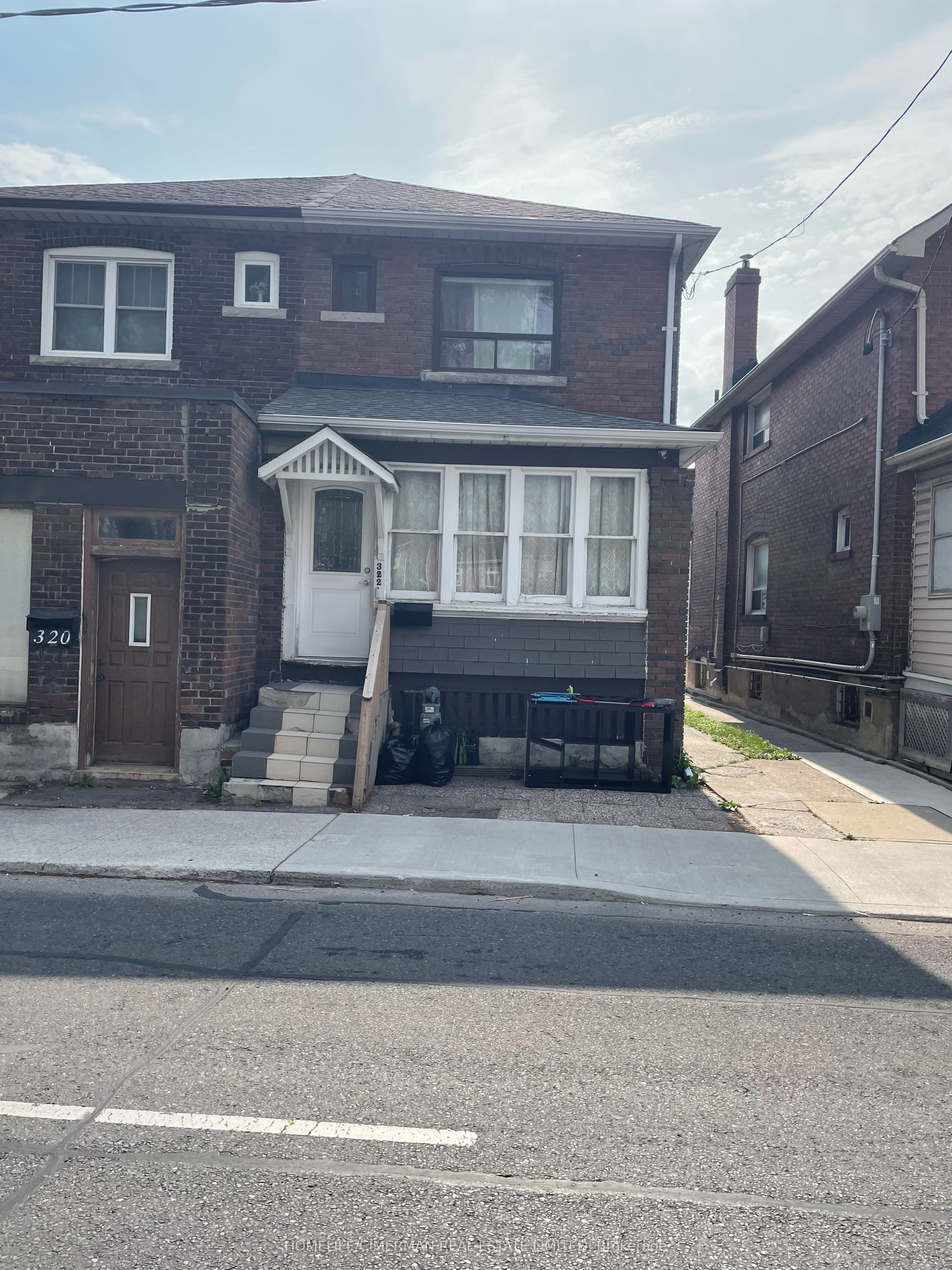 322 Old Weston Road Second Floor, Toronto, ON M6N 3A4
