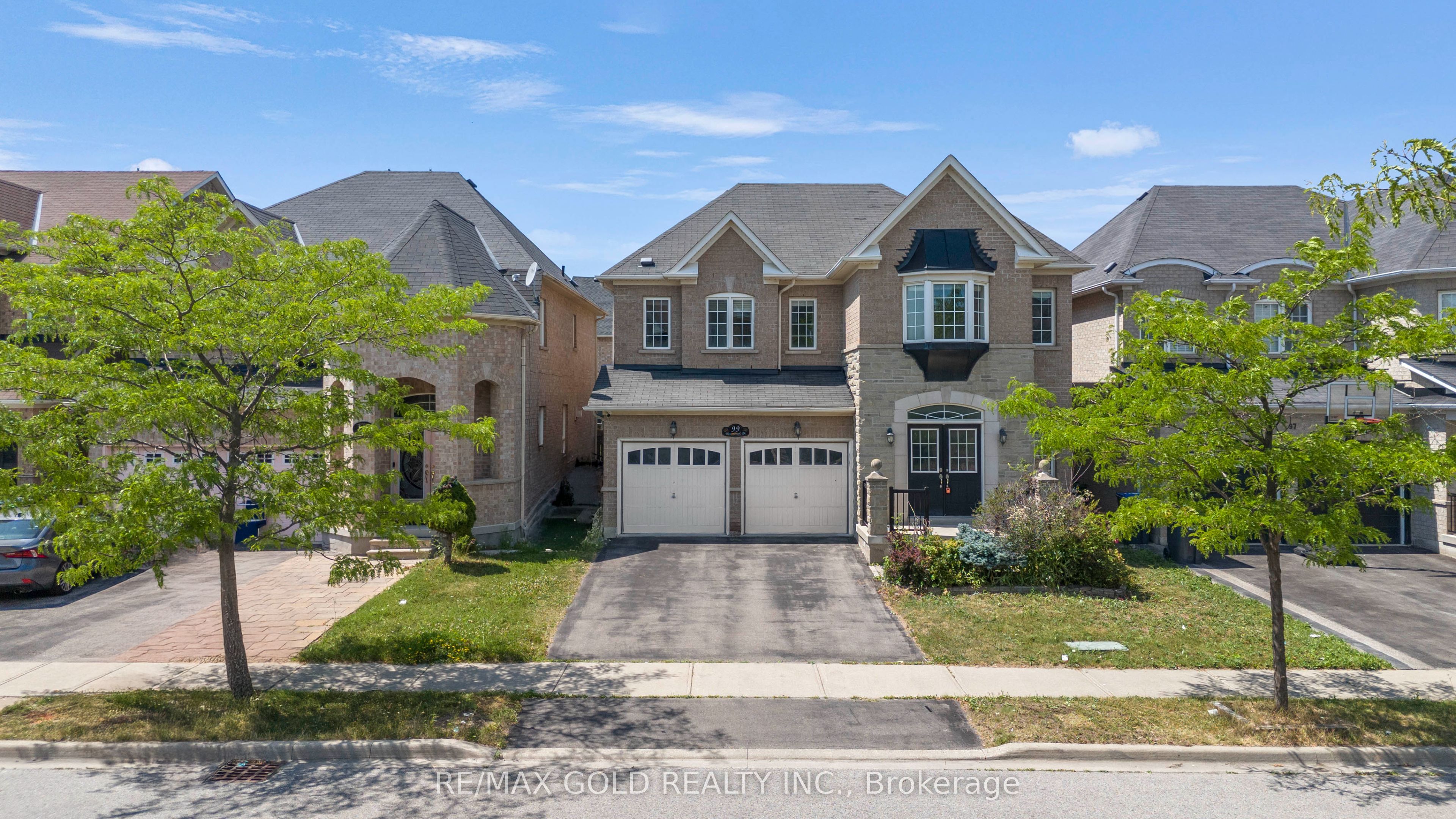 99 Watsonbrook Drive, Brampton, ON L6R 0R5 photo 3