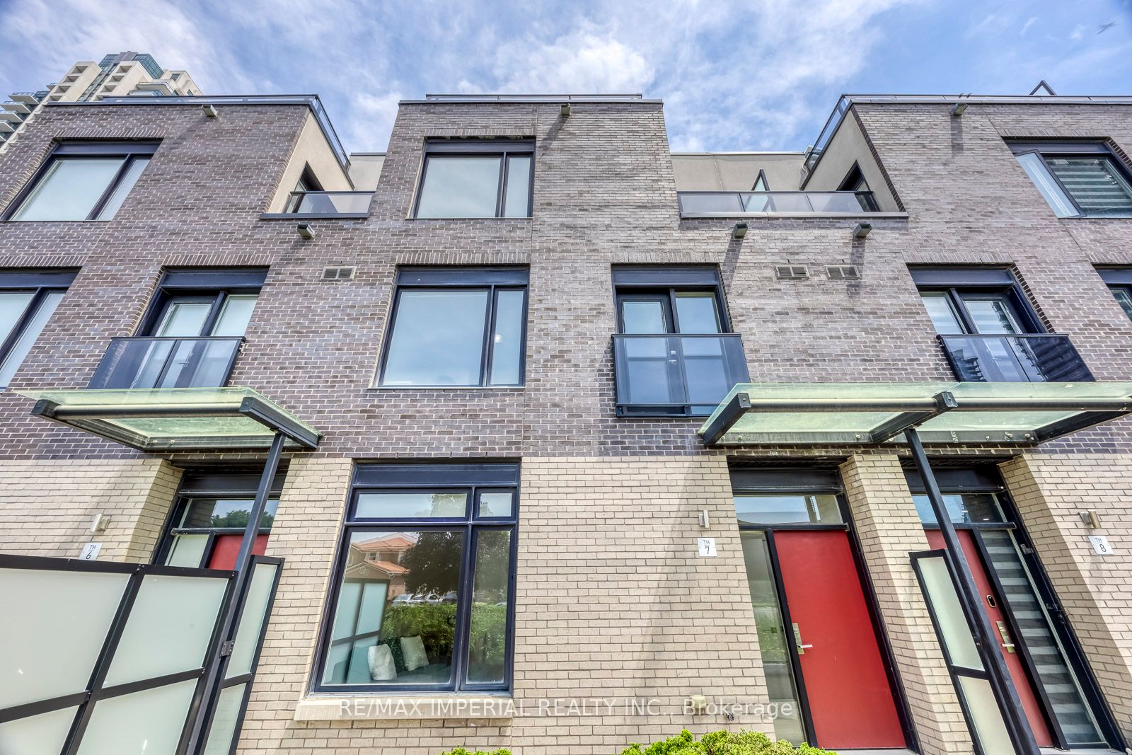 4020 Parkside Village Drive 7, Mississauga, ON L5B 0K2