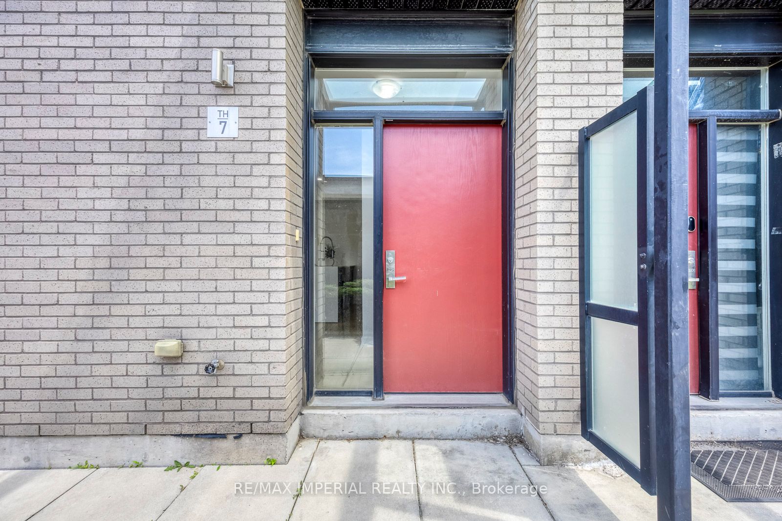 4020 Parkside Village Drive 7, Mississauga, ON L5B 0K2 photo 4