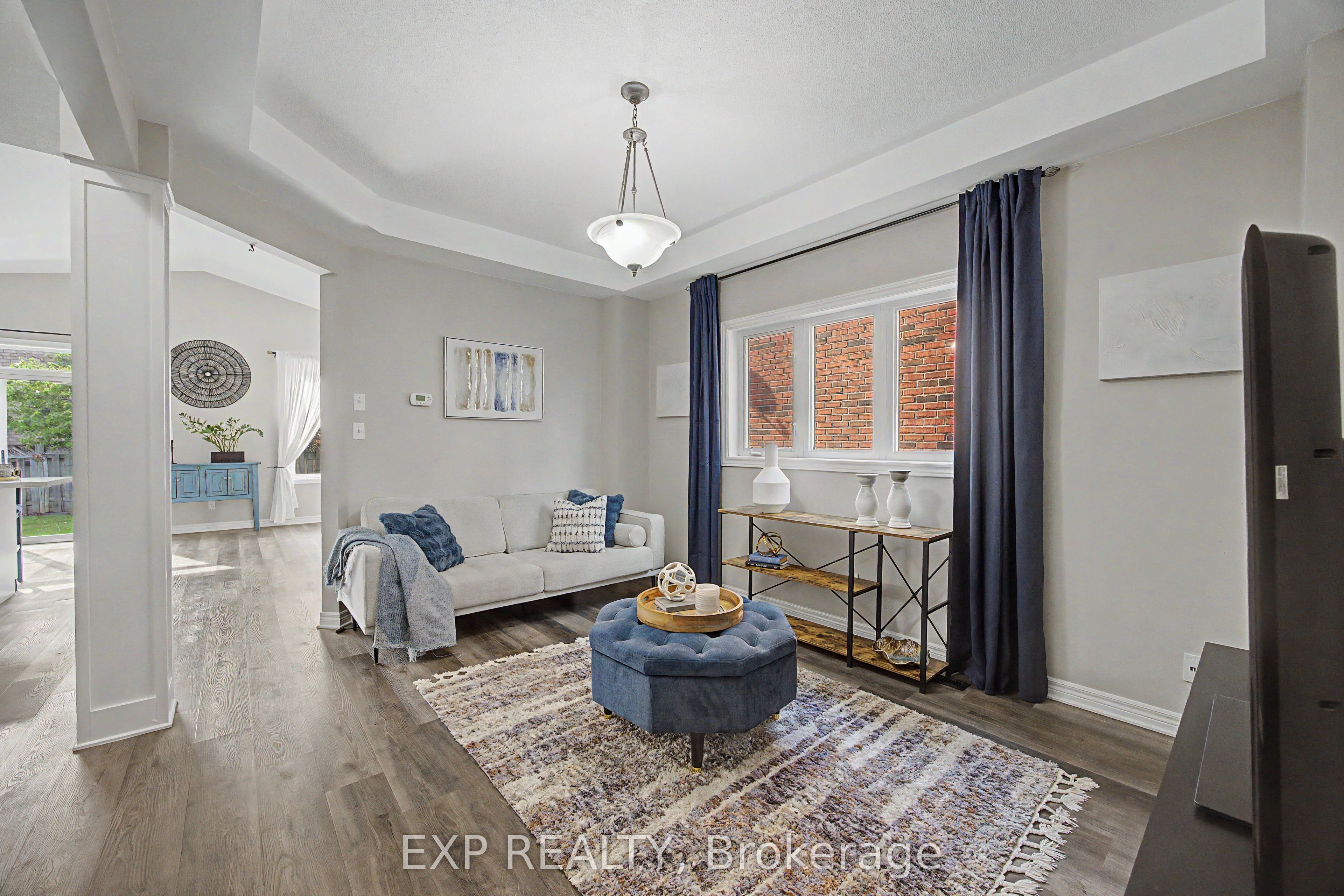 379 Grovehill Road, Oakville, ON L6H 6P3 photo 3