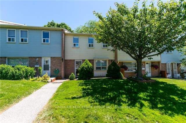 1055 Shawnmarr Road 207, Mississauga, ON L5H 3V2