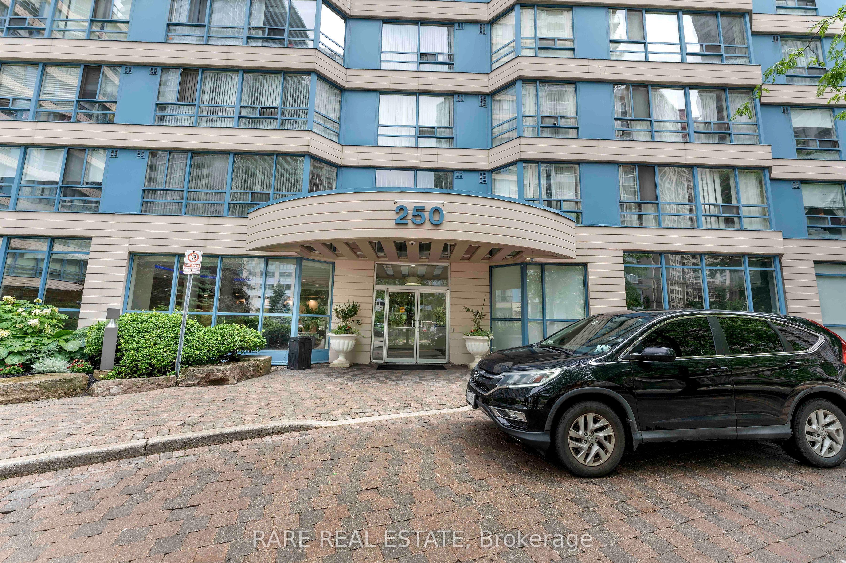 250 Webb Drive 513, Mississauga, ON L5B 3Z4 photo 2