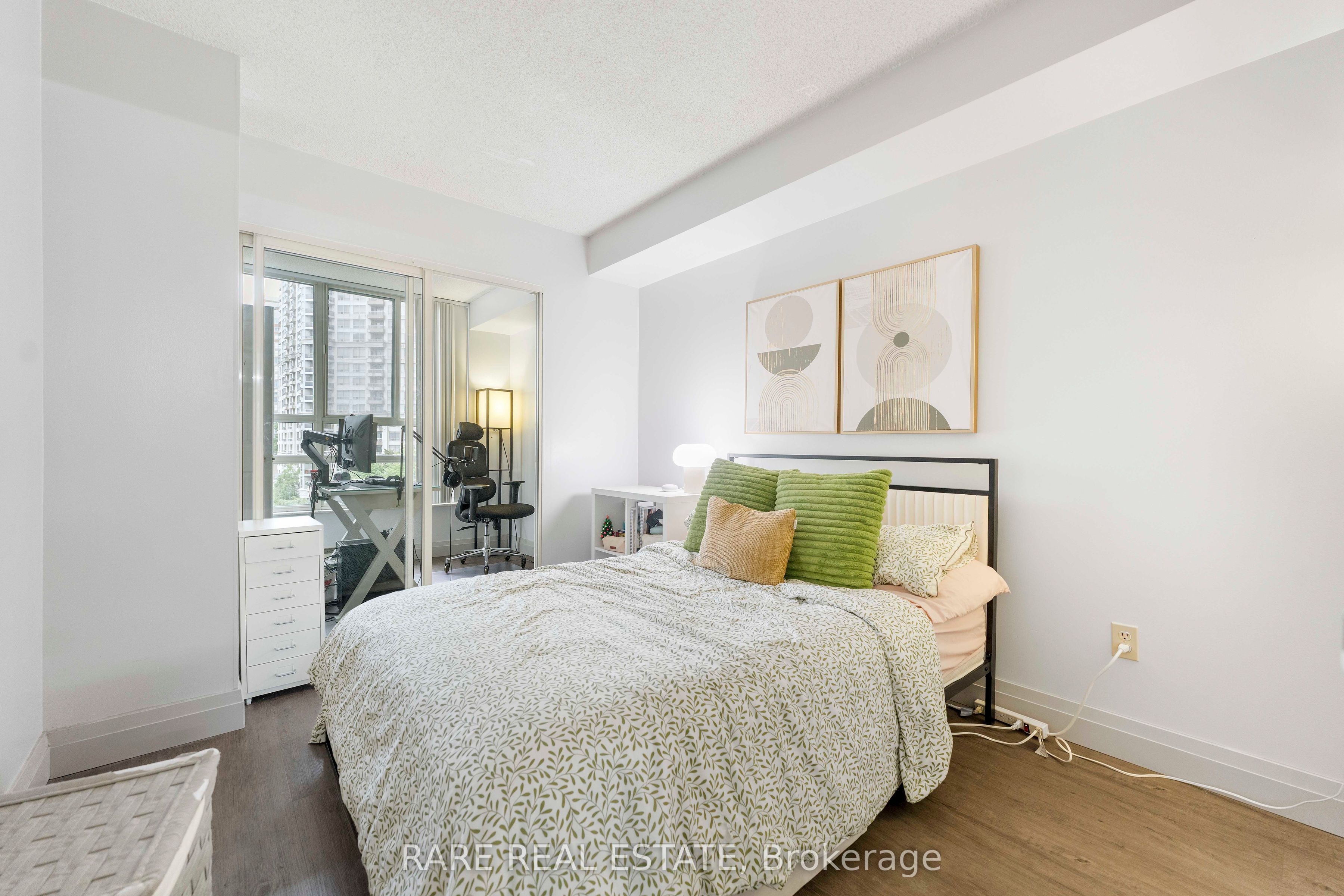 250 Webb Drive 513, Mississauga, ON L5B 3Z4 photo 3
