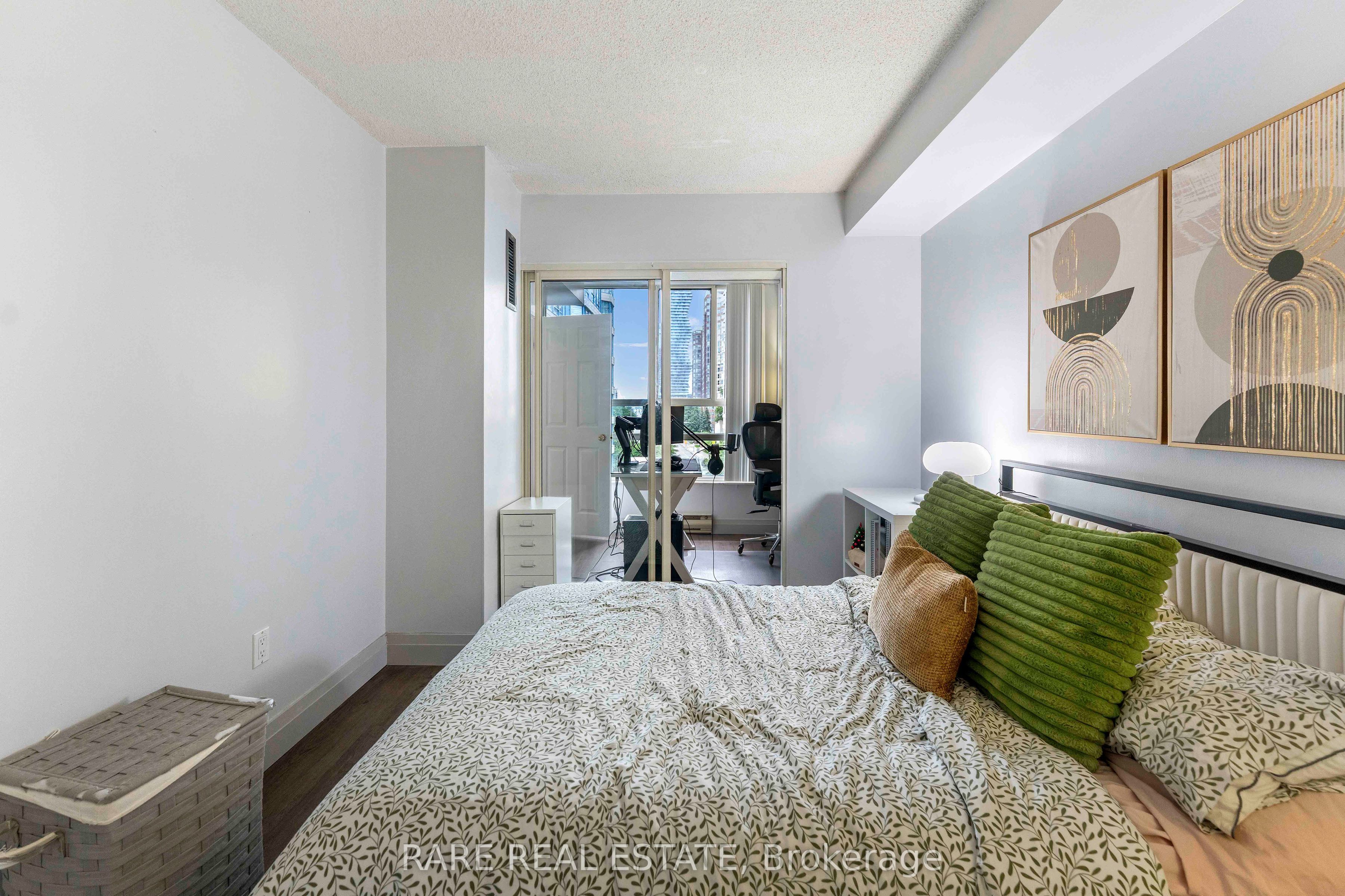 250 Webb Drive 513, Mississauga, ON L5B 3Z4 photo 4