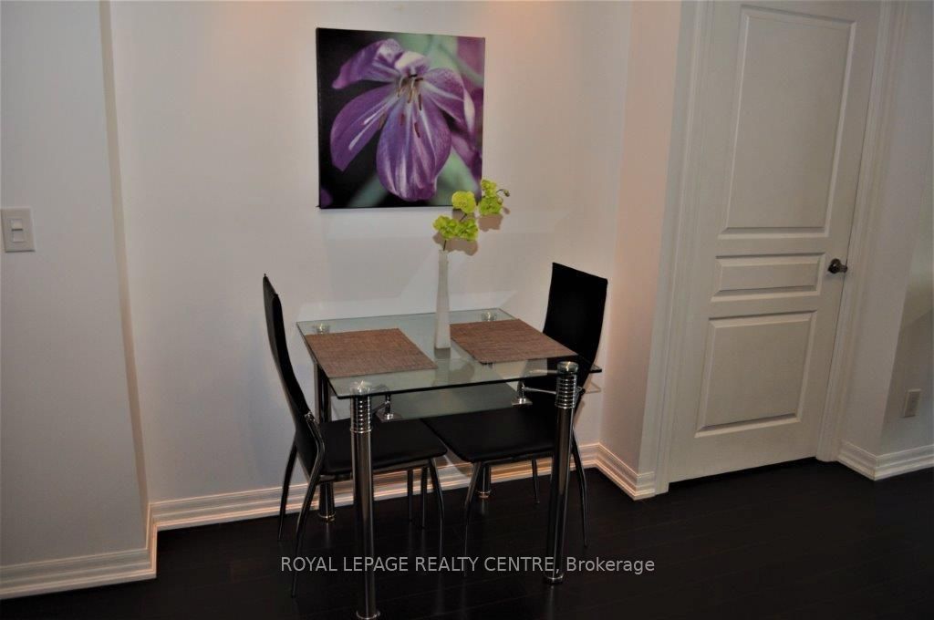 223 Webb Drive 2508, Mississauga, ON L5B 0E8 photo 3