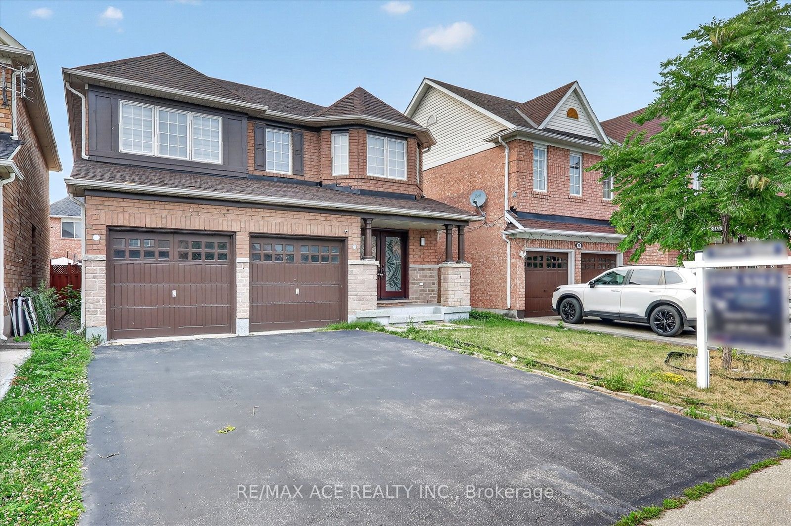 24 Zimmer Street, Brampton, ON L6S 6L3 photo 4