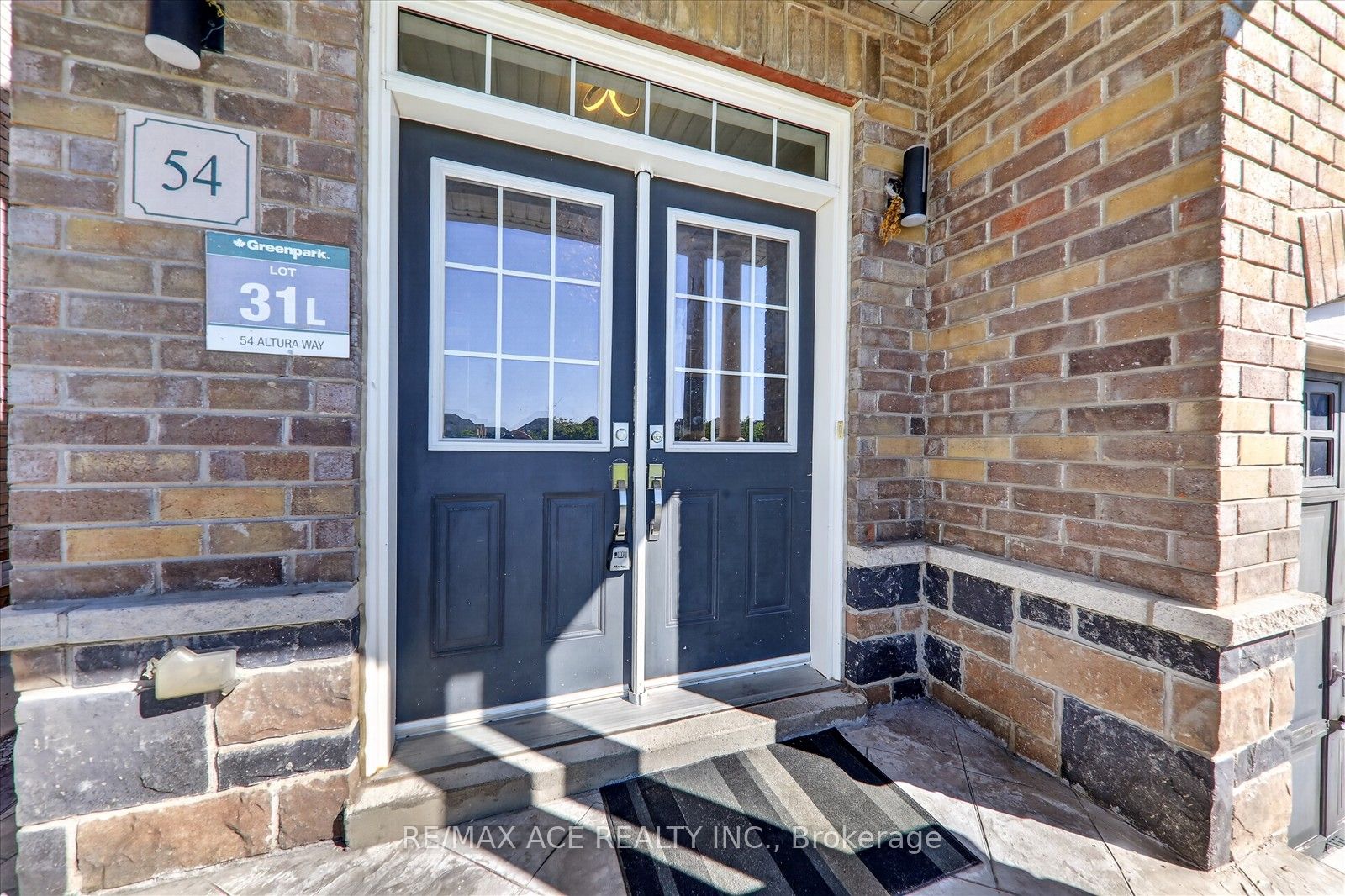 54 Altura Way, Brampton, ON L6P 4A1 photo 4