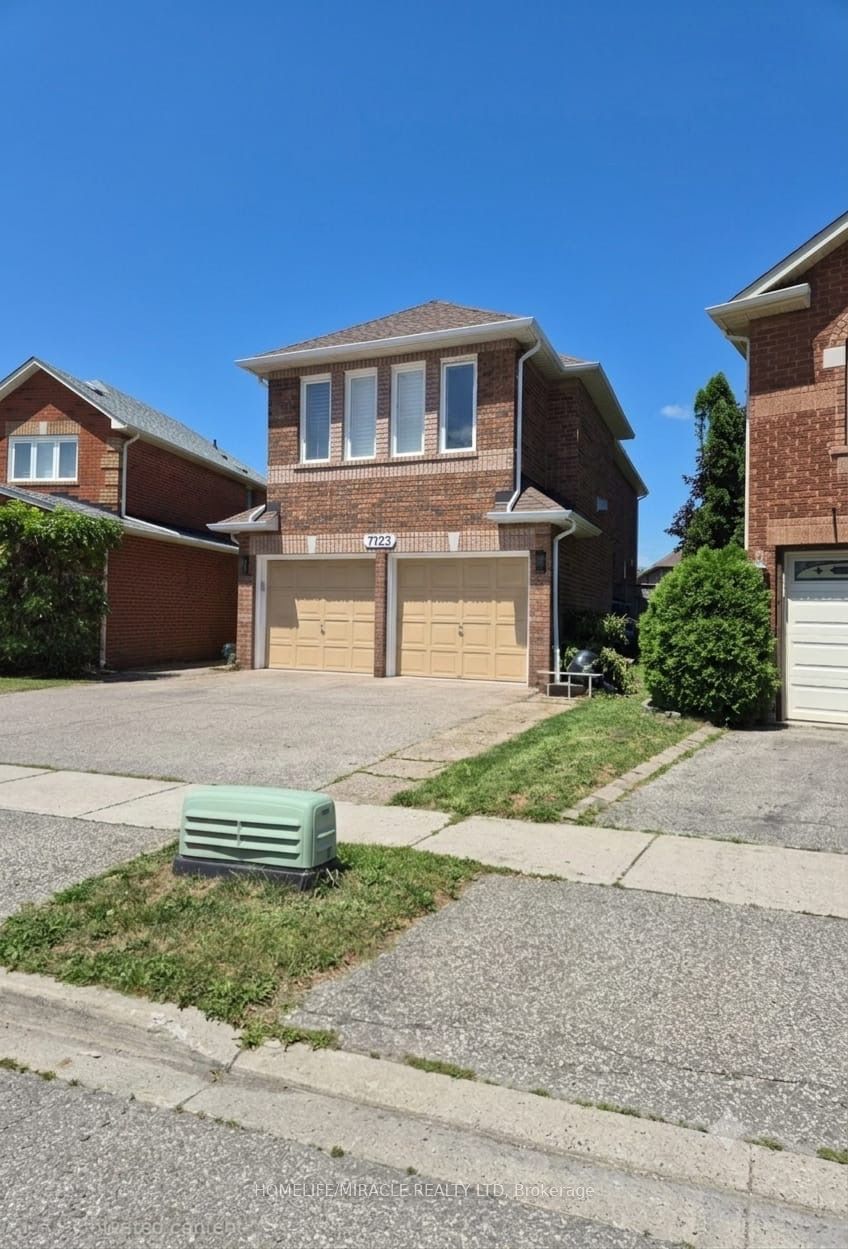 7123 Spyglass Crescent, Mississauga, ON L5N 7H2 photo 2