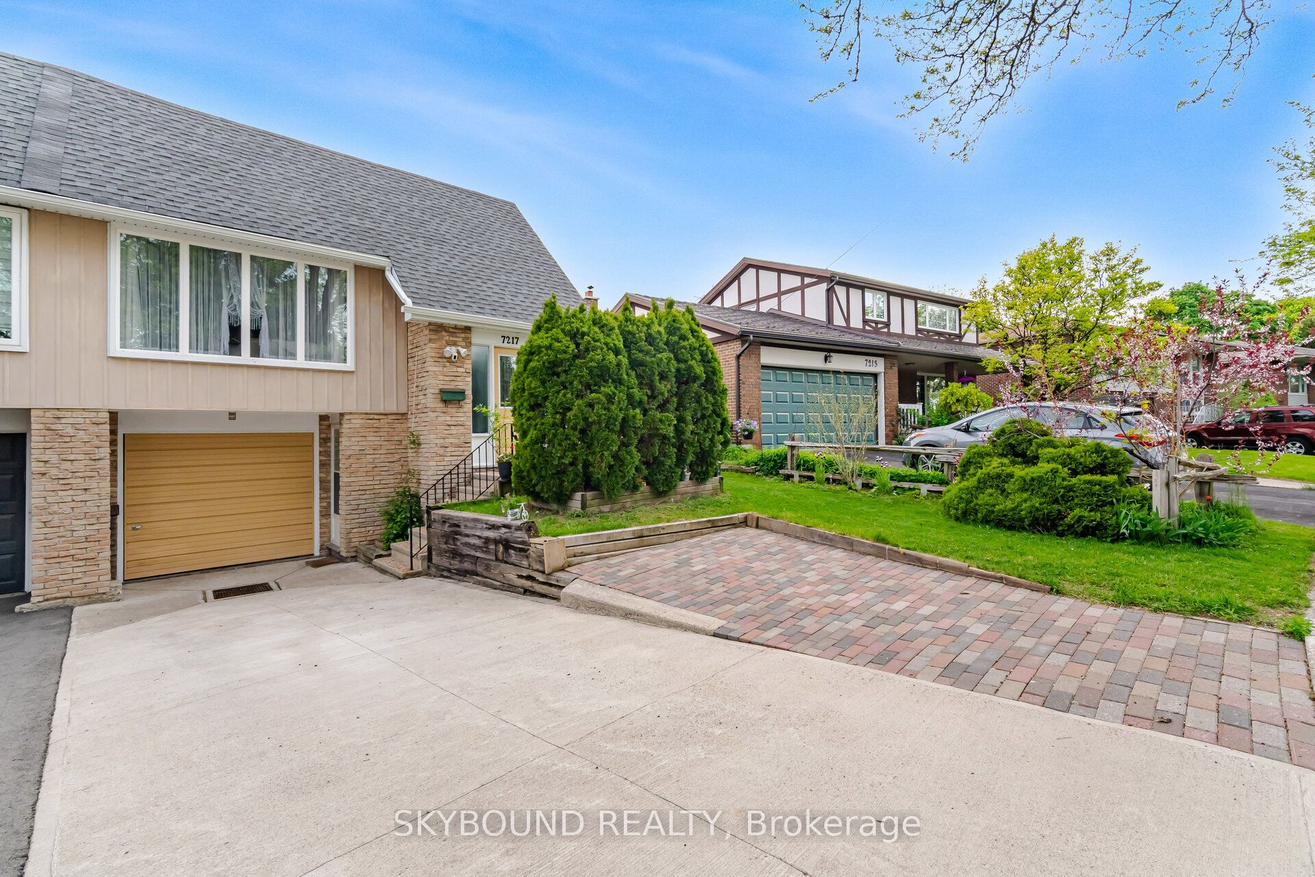 7217 Fayette Circle, Mississauga, ON L5N 1Y5 photo 3