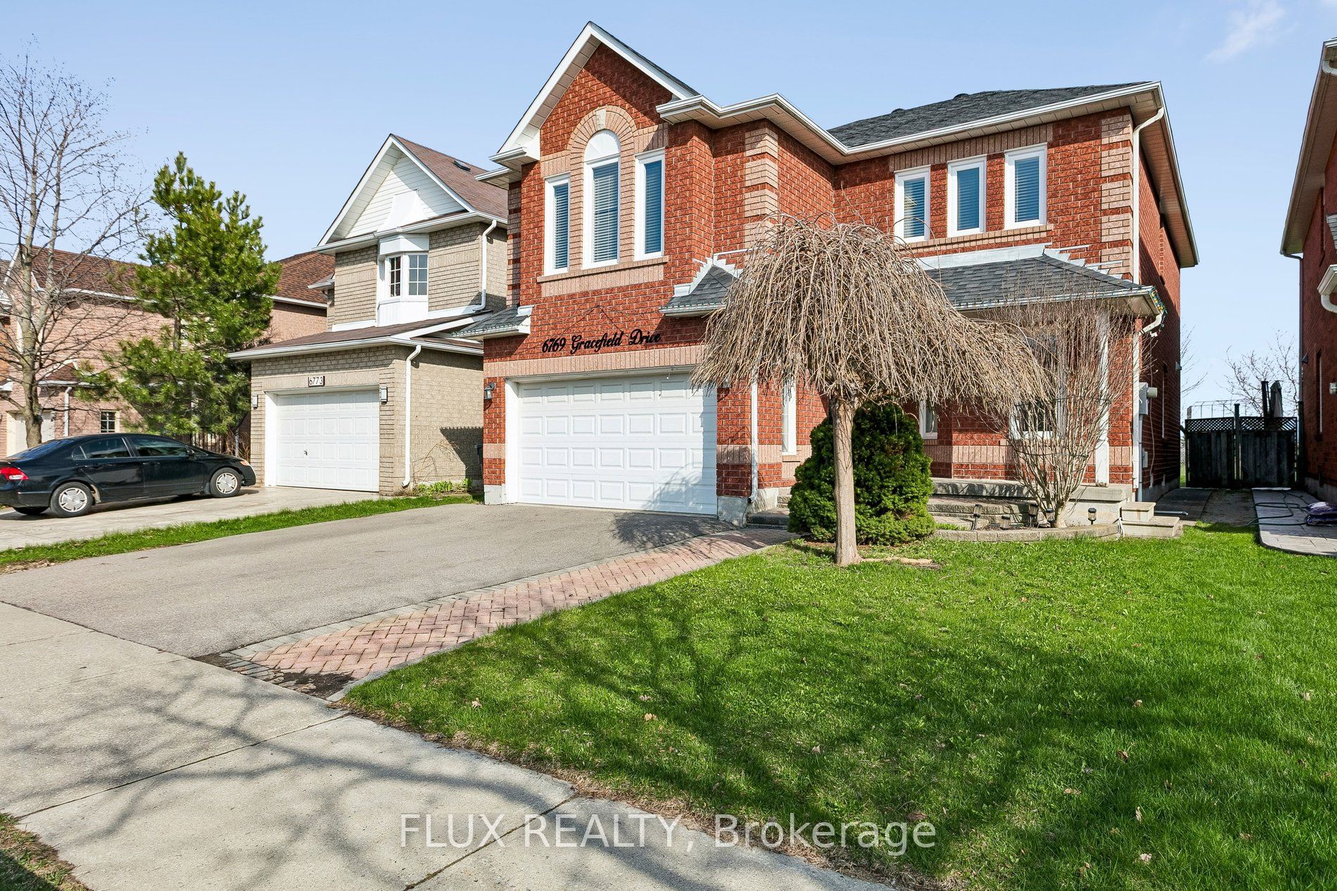6769 Gracefield Drive, Mississauga, ON L5N 6T5 photo 3