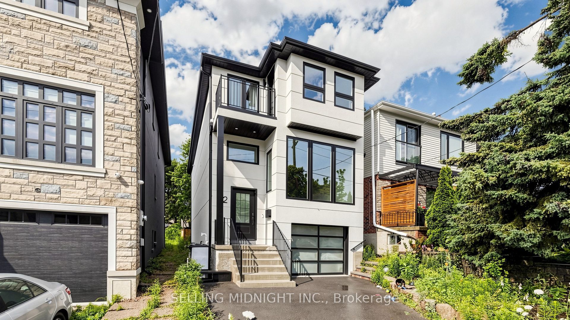 42 Guthrie Avenue, Toronto, ON M8Y 3L1 photo 2