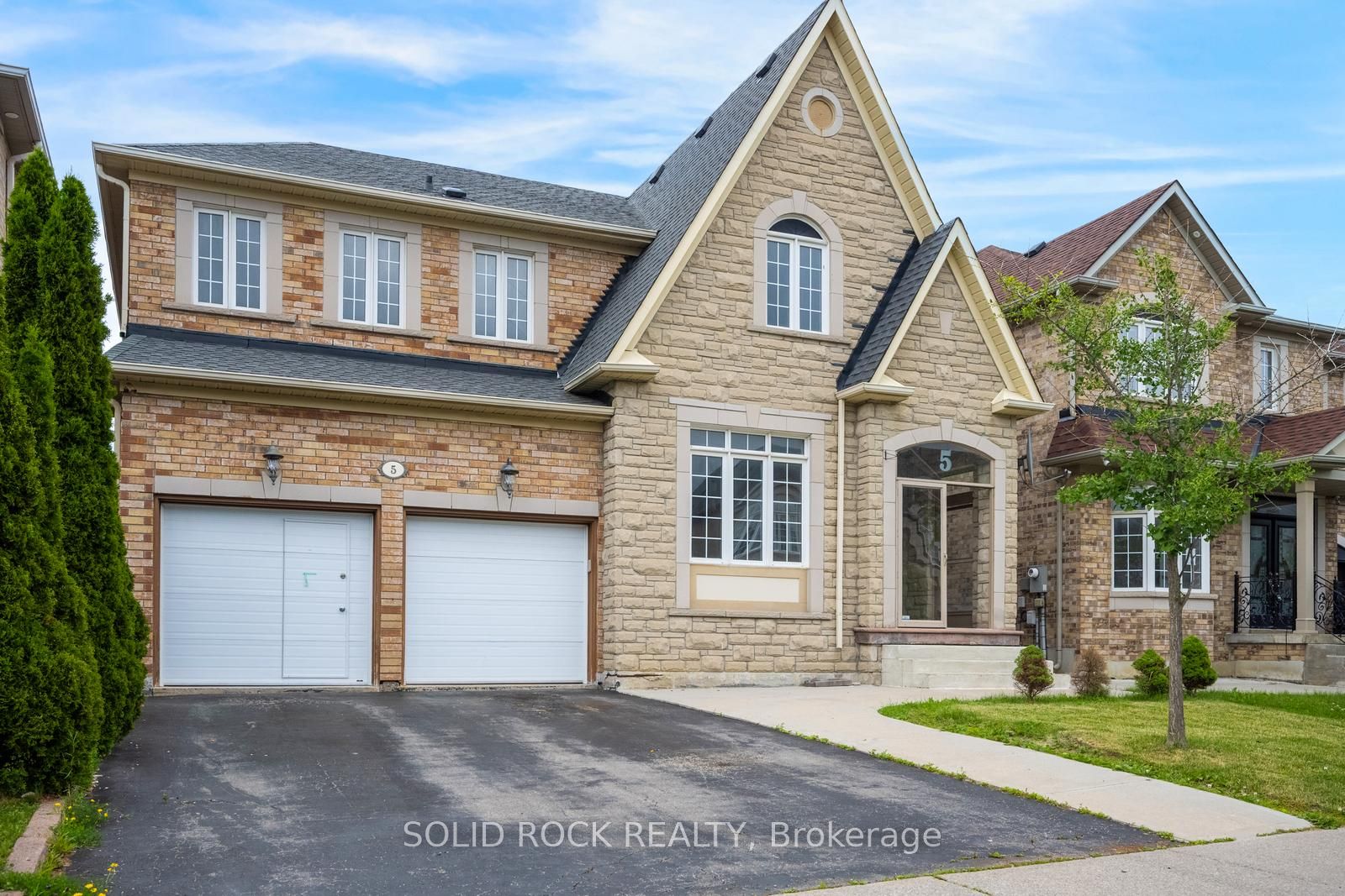 5 Freshspring Drive, Brampton, ON L6R 3H6 photo 2