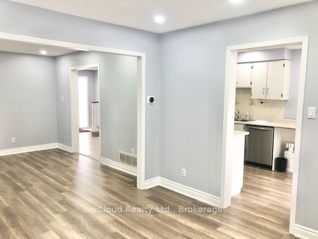 112 Dumfries Avenue, Brampton, ON L6Z 2X3 photo 4