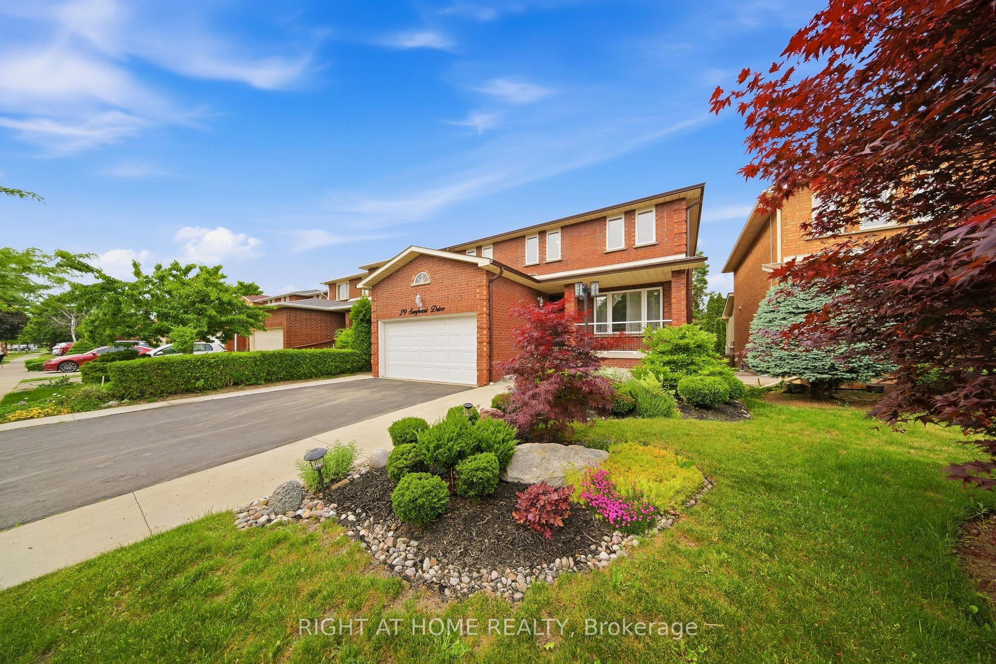 29 Sunforest Drive, Brampton, ON L6Z 2Z3 photo 2