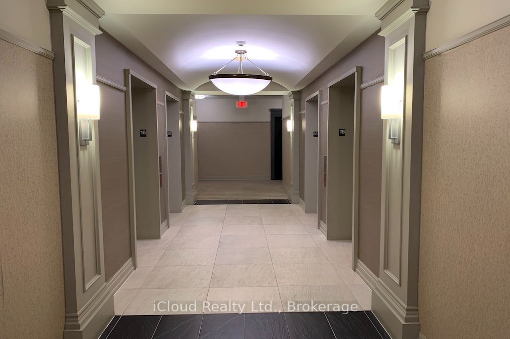 388 Prince of Wales Dr Drive 1610, Mississauga, ON L5B 0A1 photo 3