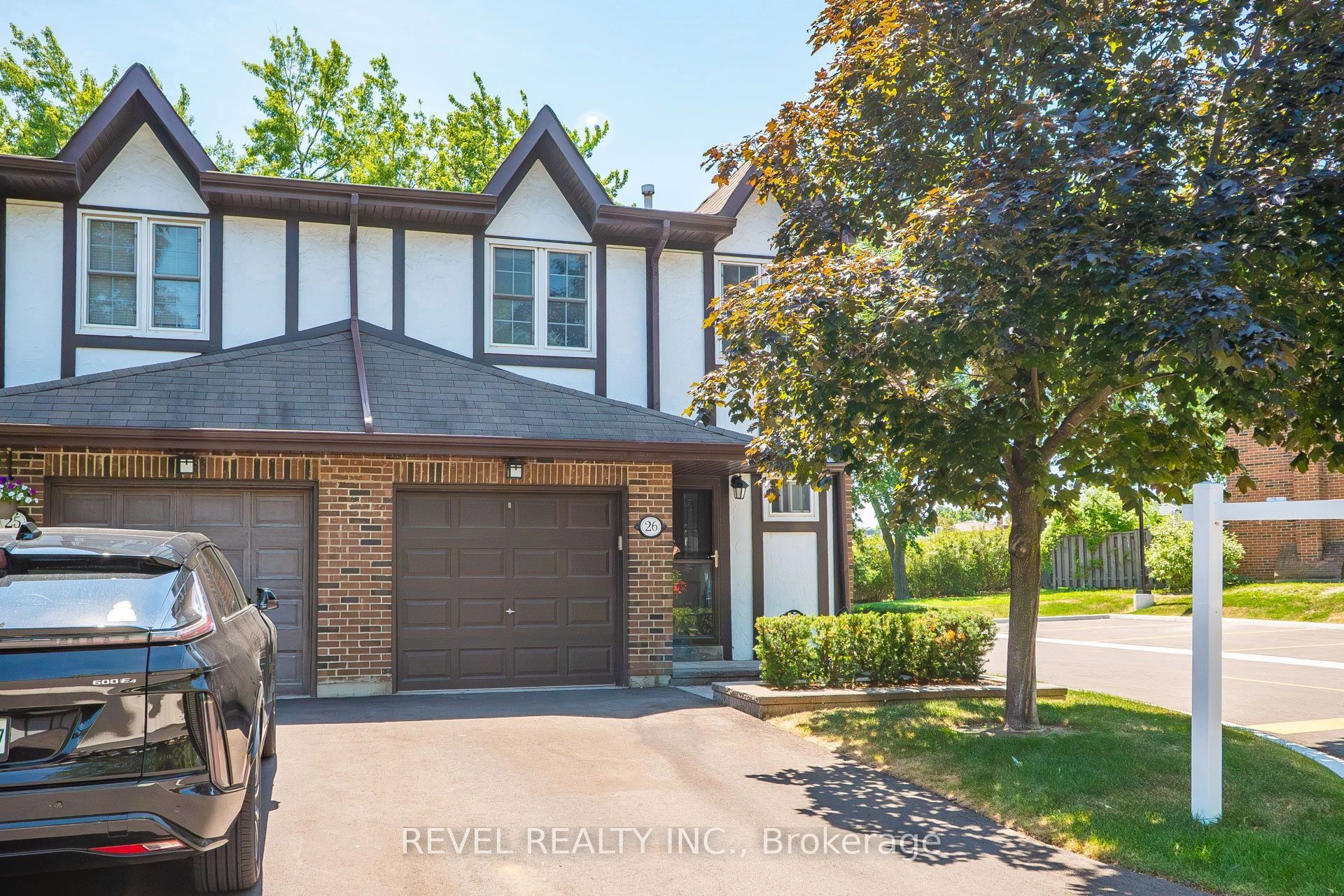 1951 Rathburn Road E 26, Mississauga, ON L4W 2N9